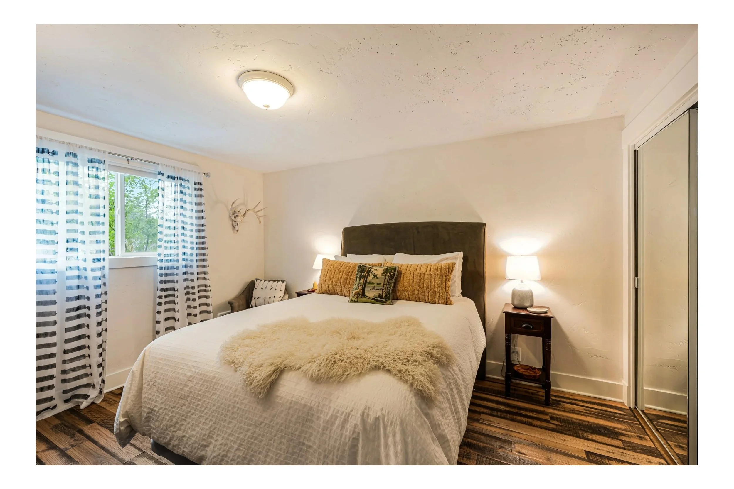 21-1130+NW+Elgin+Ave-16.jpg