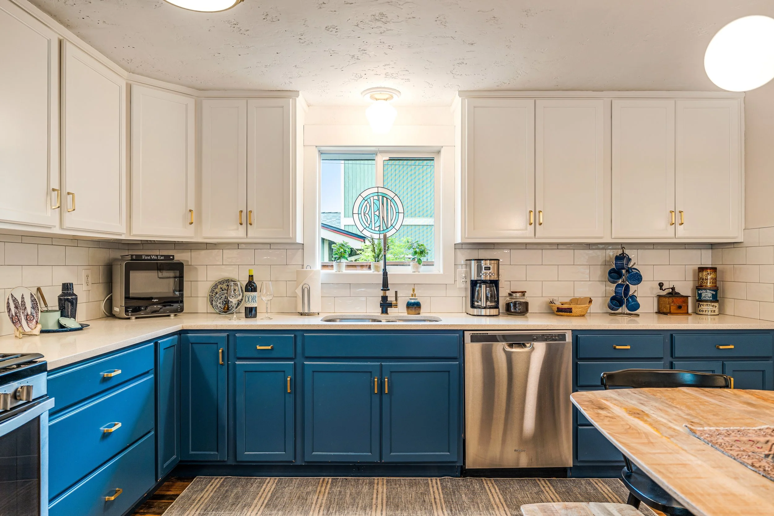 12-1130 NW Elgin Ave-8.jpg