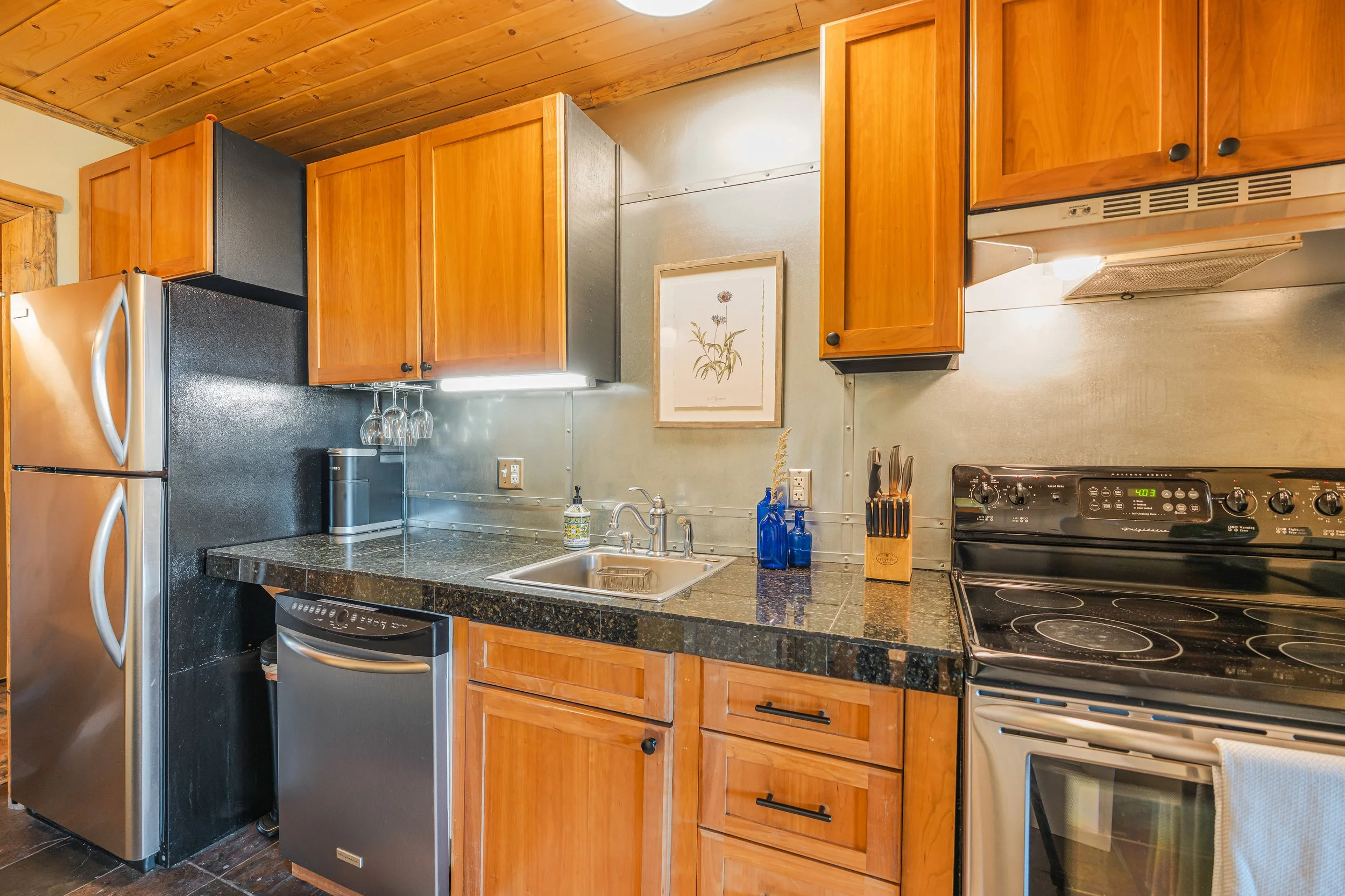 18-18575 SW Century Dr Unit 1033-18.jpg