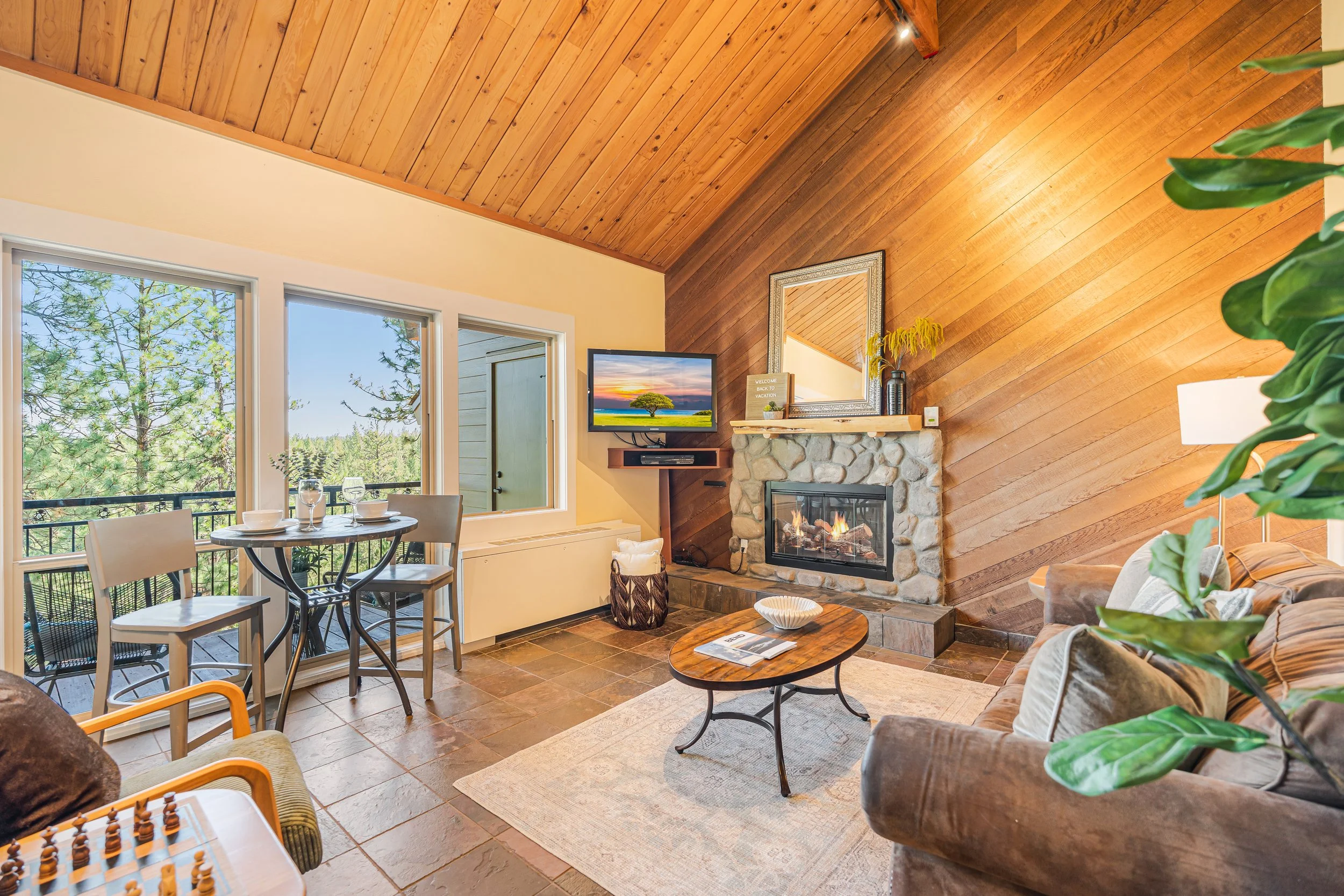 19-18575 SW Century Dr Unit 1033-19.jpg