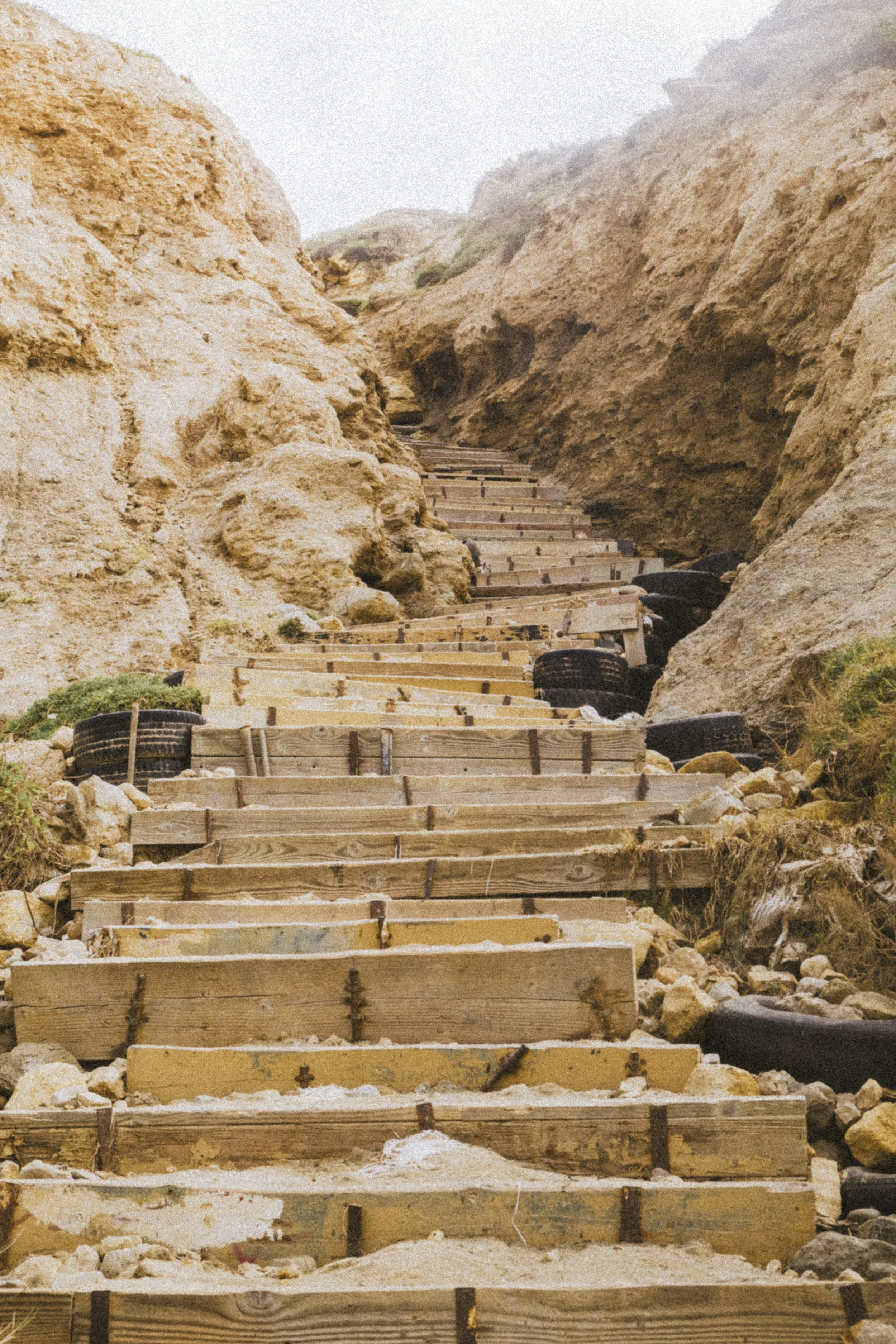  After a 3-hour swim in pumping surf, the work isn’t quite finished. Still, its a nice opportunity to reflect on the session. 