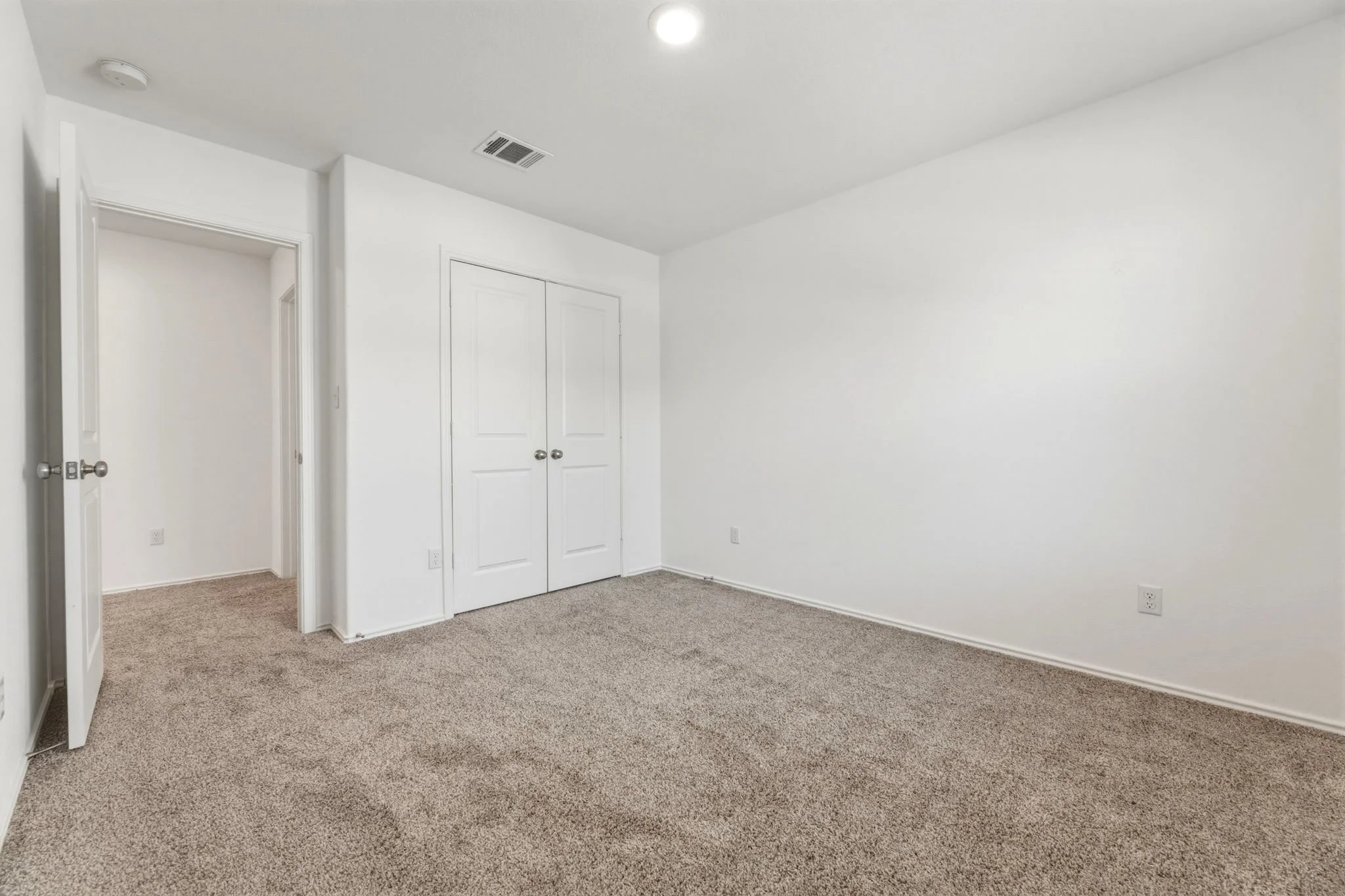 26-SQFT-1441.jpg