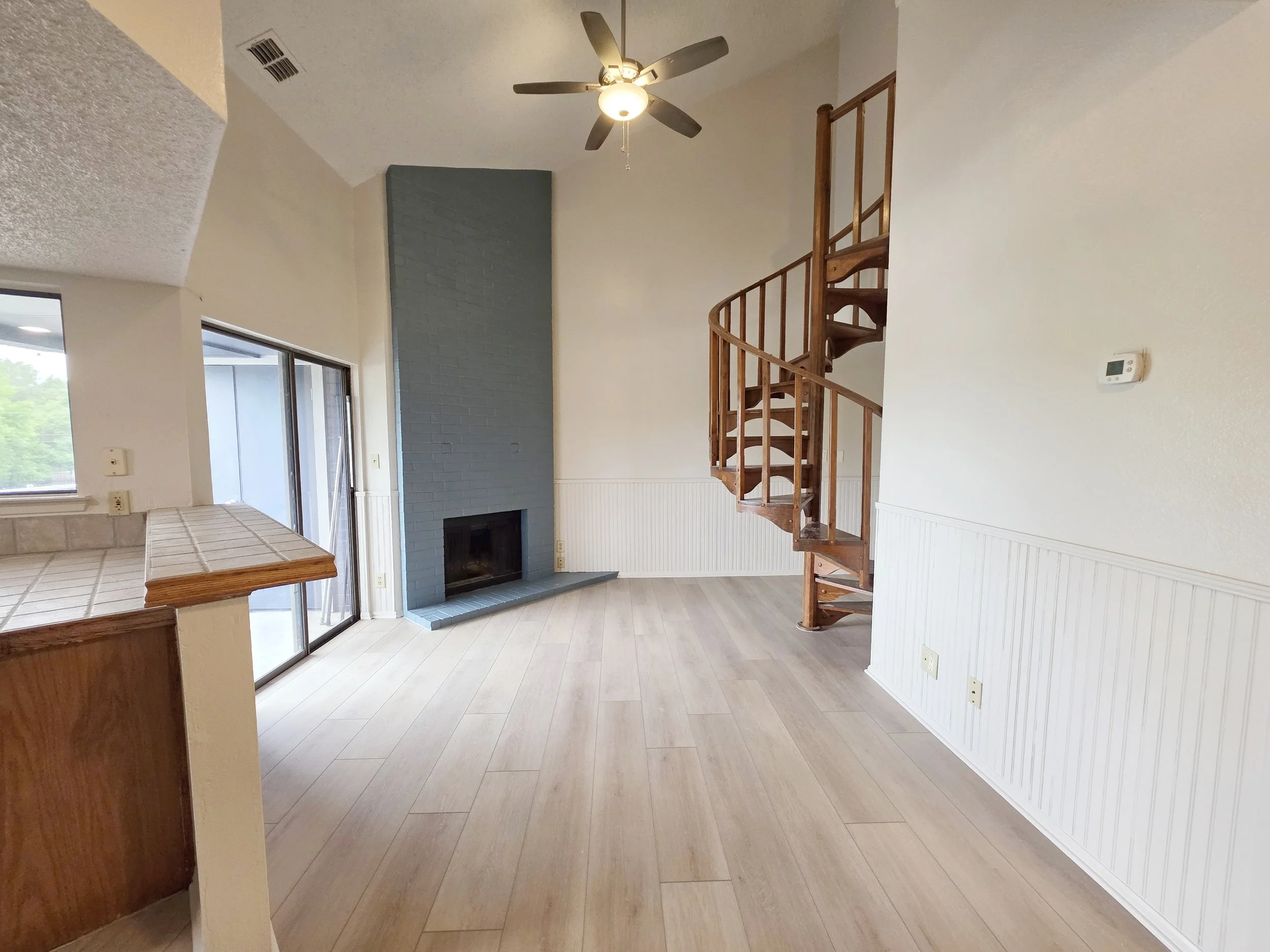 2500 Burleson Rd # 221