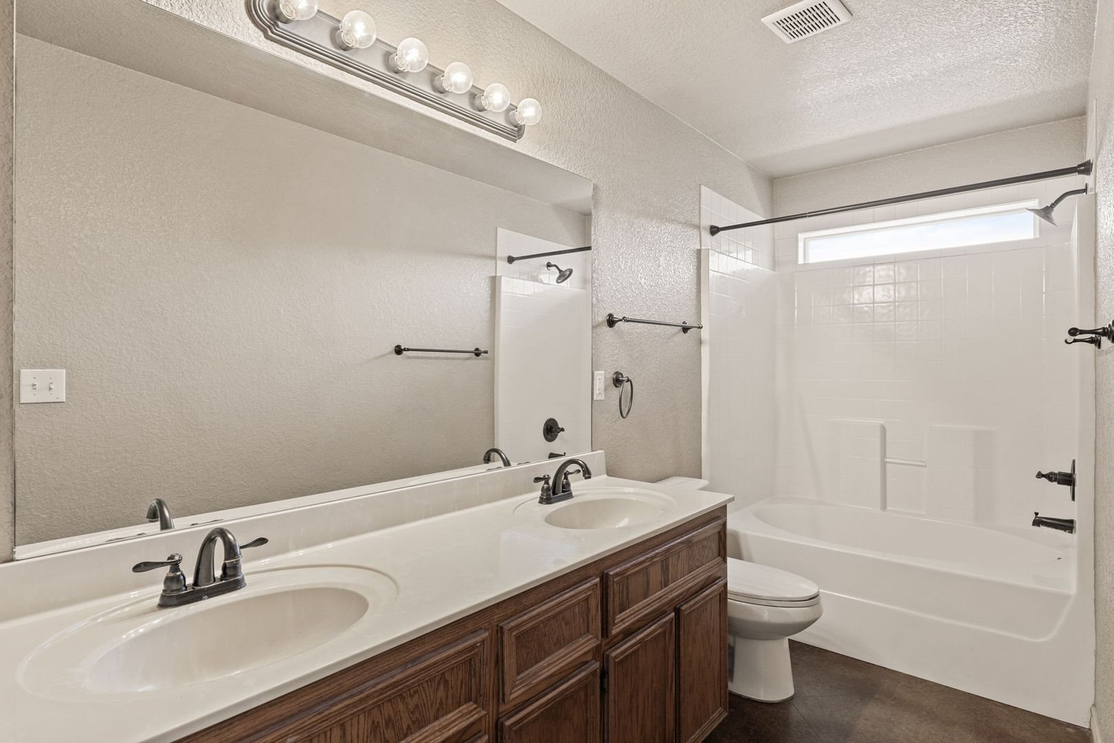 large (14).jpg