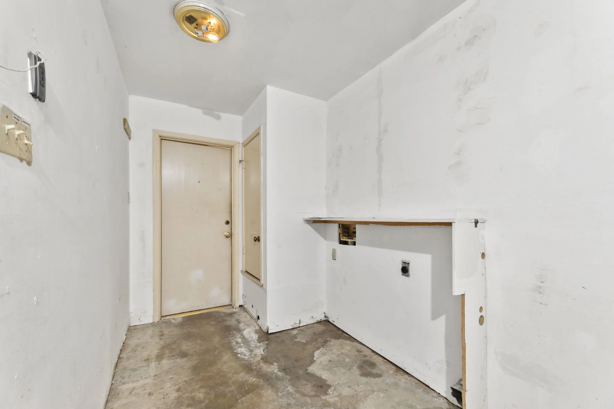20-SQFT-6726.jpg