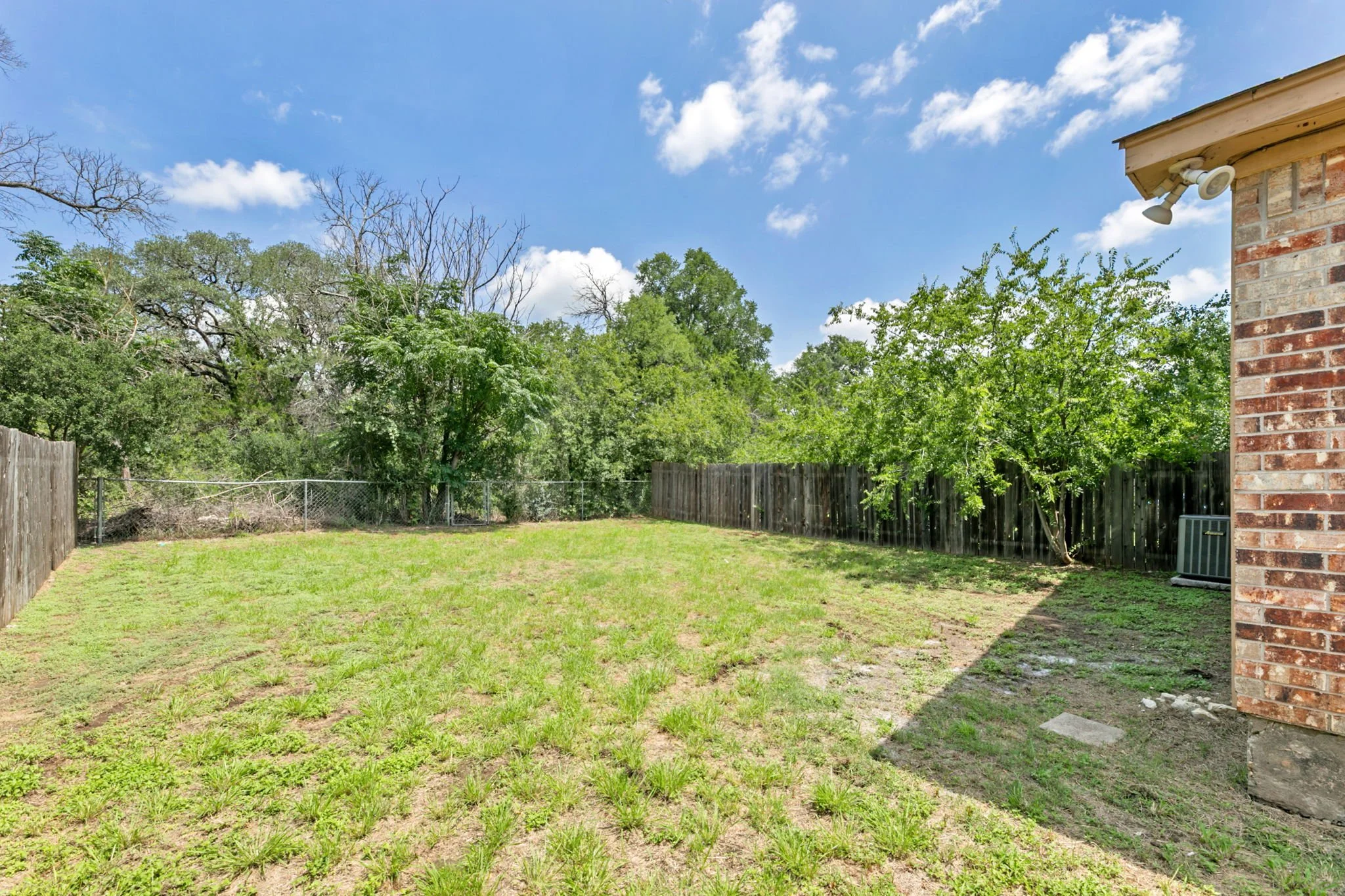 22-SQFT-6737.jpg
