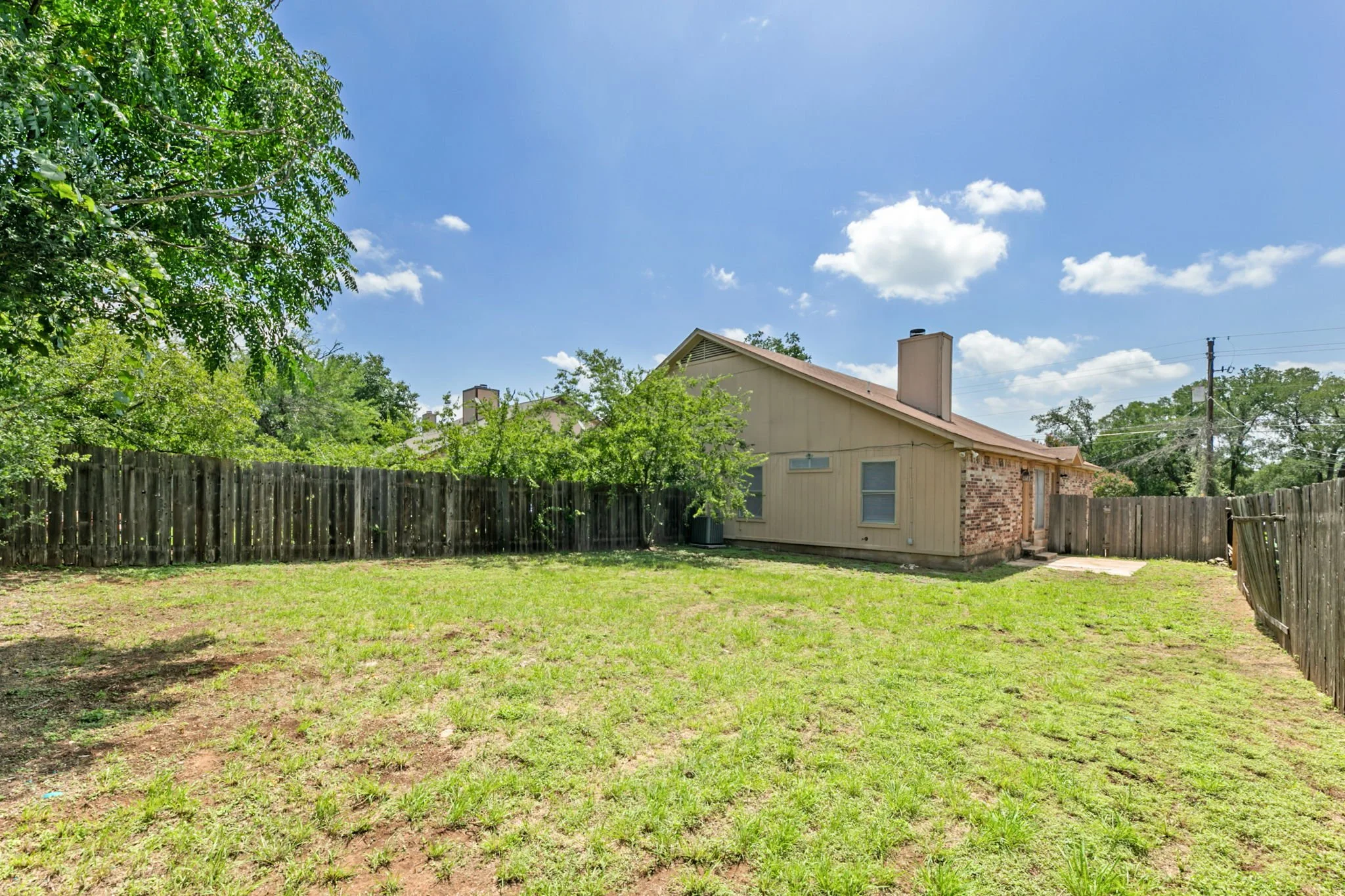 24-SQFT-6748.jpg
