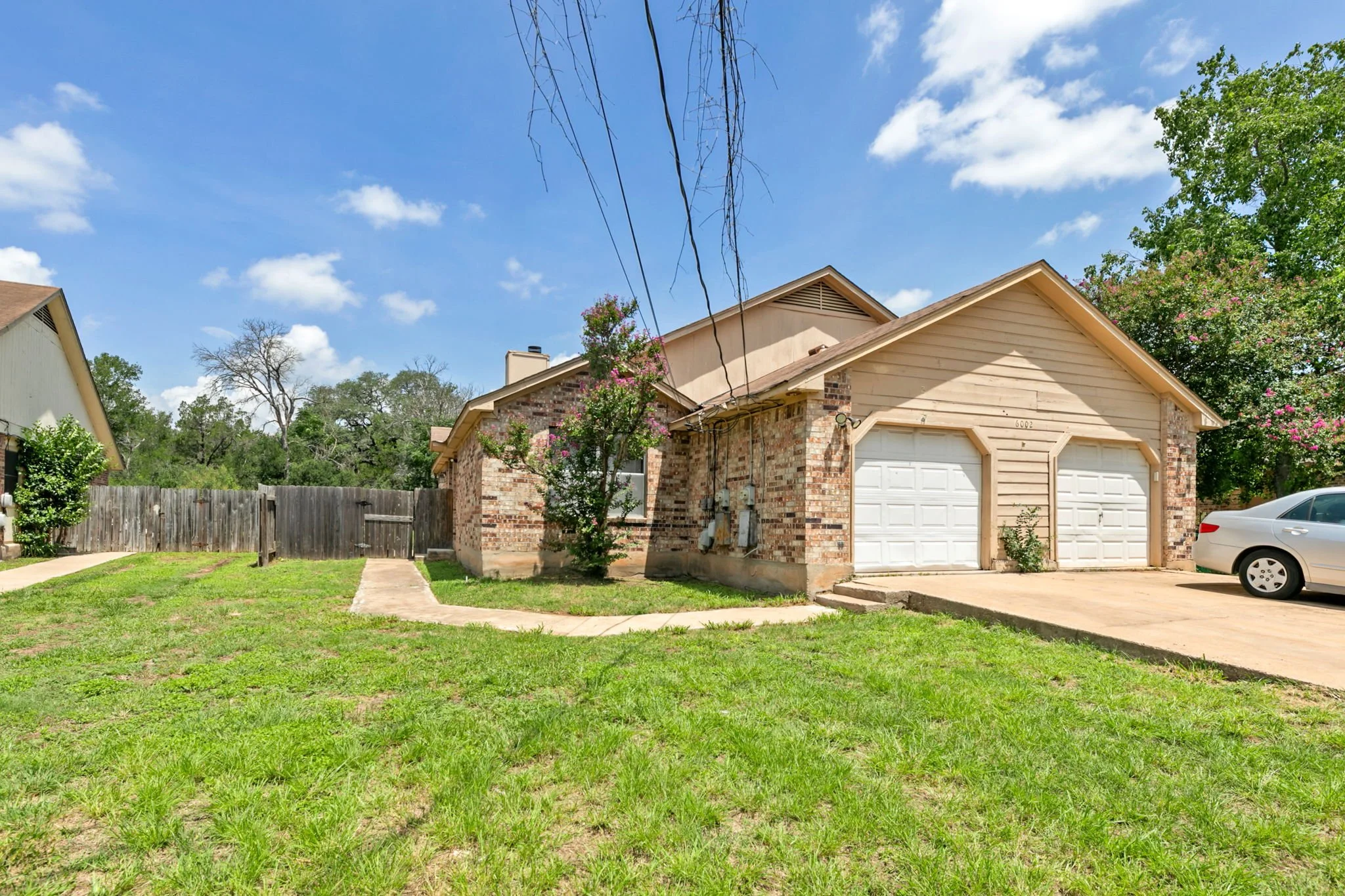 6002 Parkwood Dr
