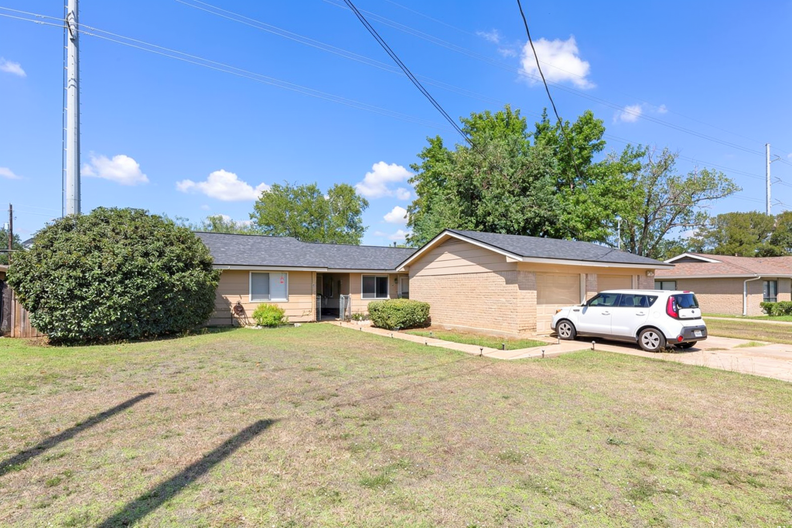 409 E Janis Dr #B