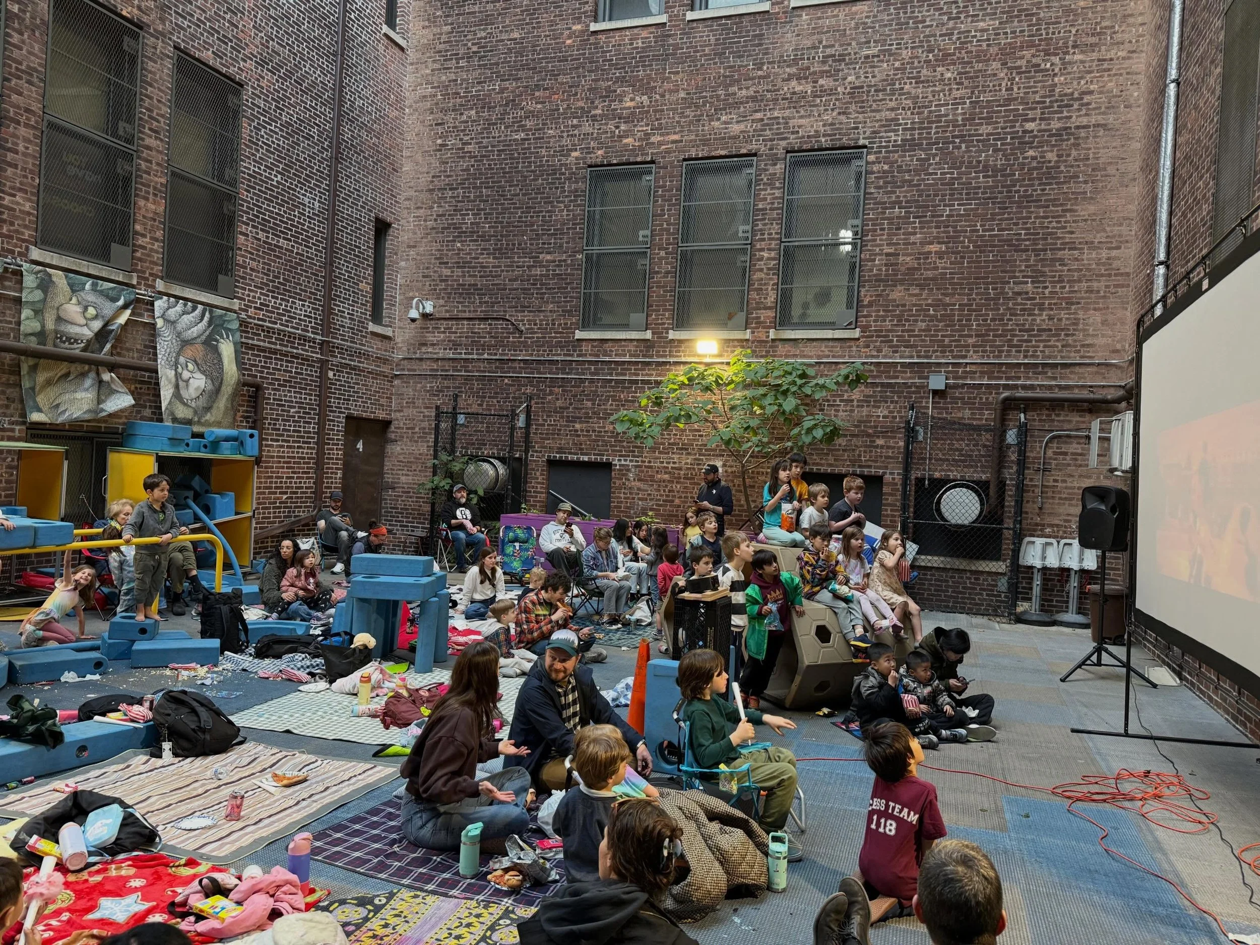 What&rsquo;d ya think of our new setup for movie night? We loved it! Thank you for coming out for our Spring movie night! A special thank you to @myplayday for running a fun art activity and to all of our amazing parent volunteers who came to set up,