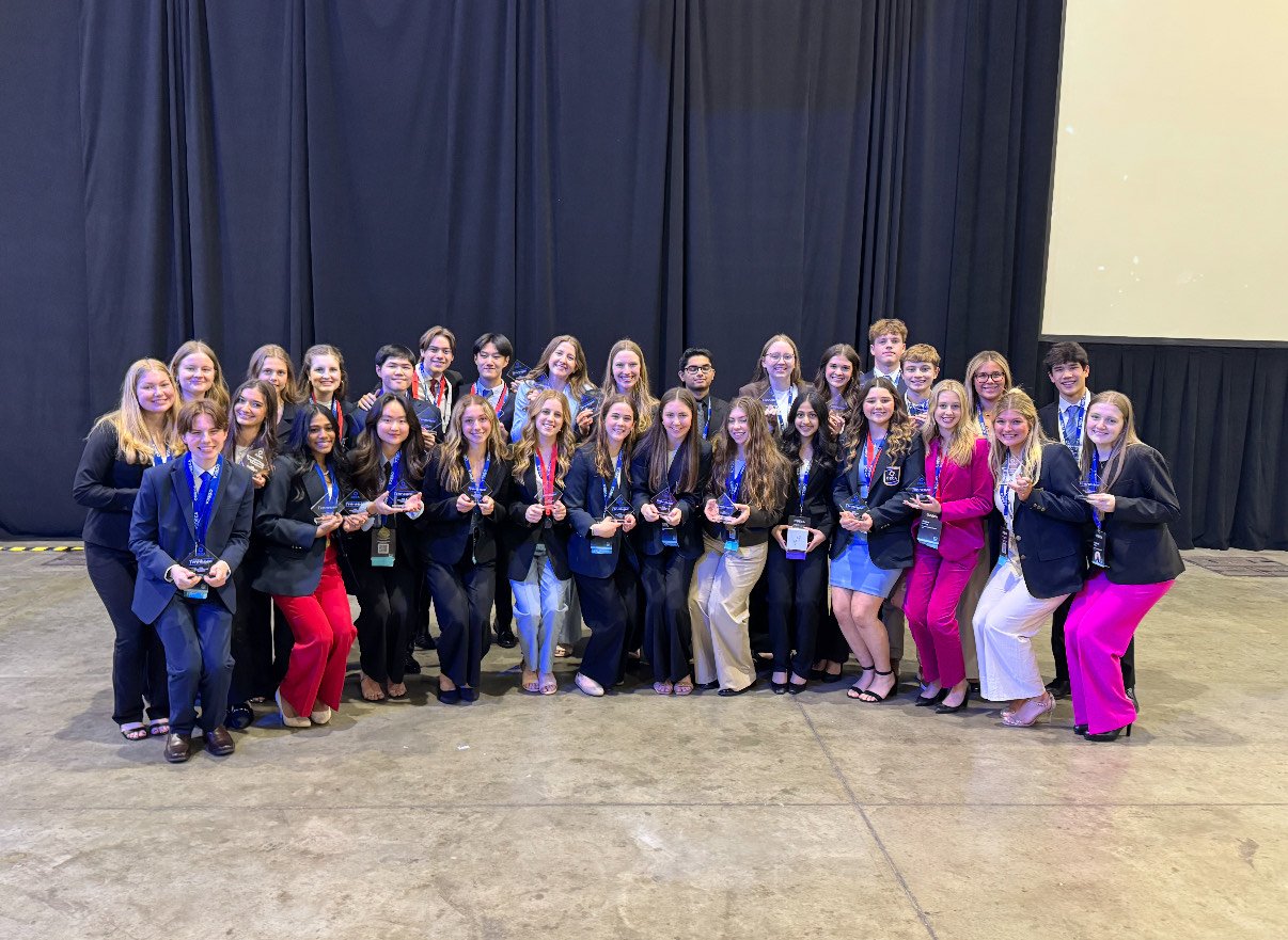 Chapter of the Year — Tennessee DECA