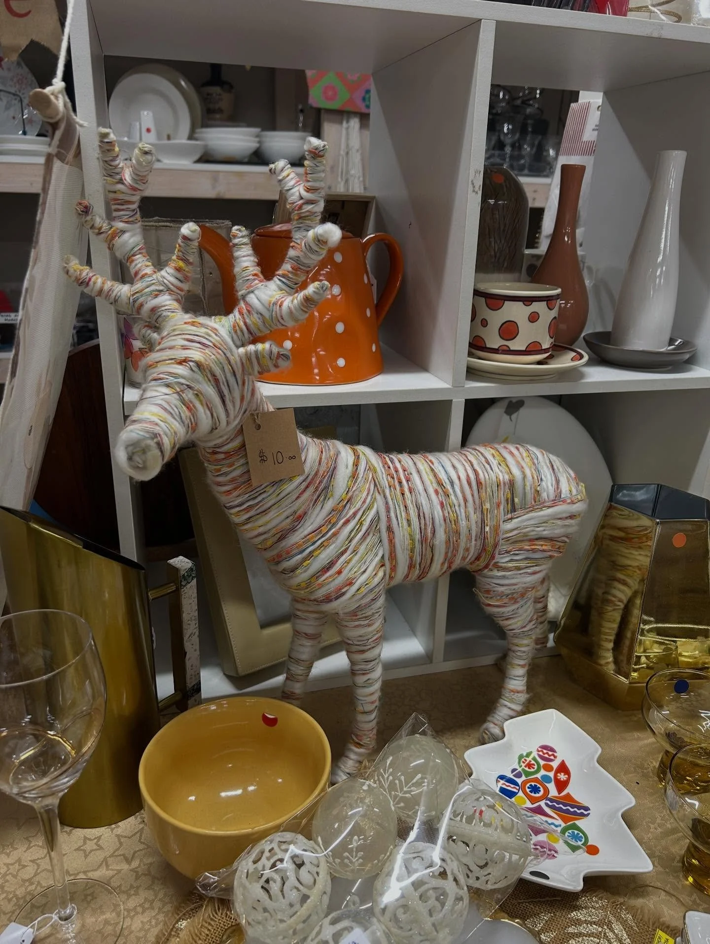 We still have more in store to decorate your table, bring joy to your home at this special time of year. Light up your home with a gift that brings peace,joy &amp; love. 🌟🎄❤️🎉.
www.thehubnoosa.org.au