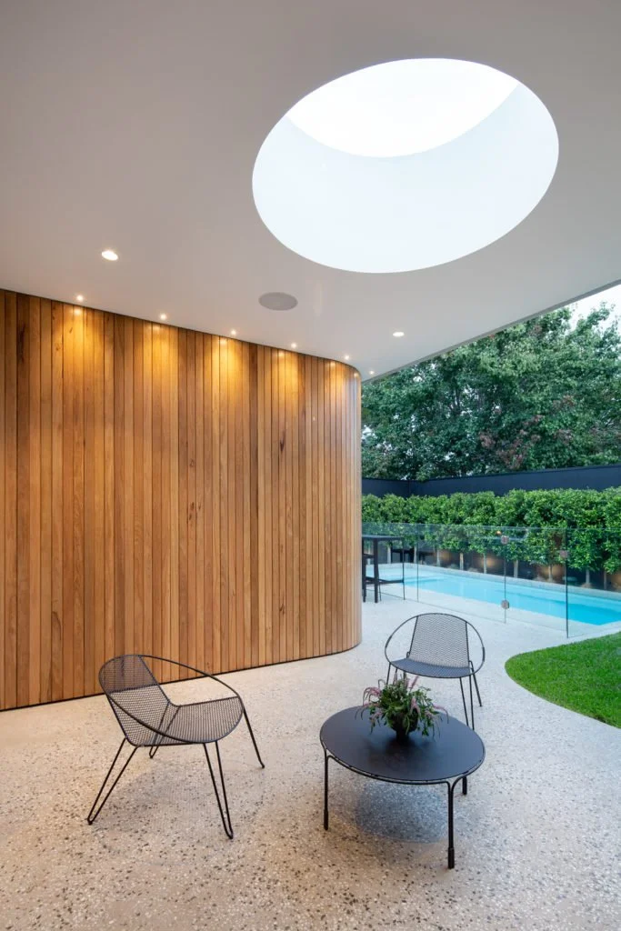 16 Ways Curved Architectural Features Can Enhance a Home
