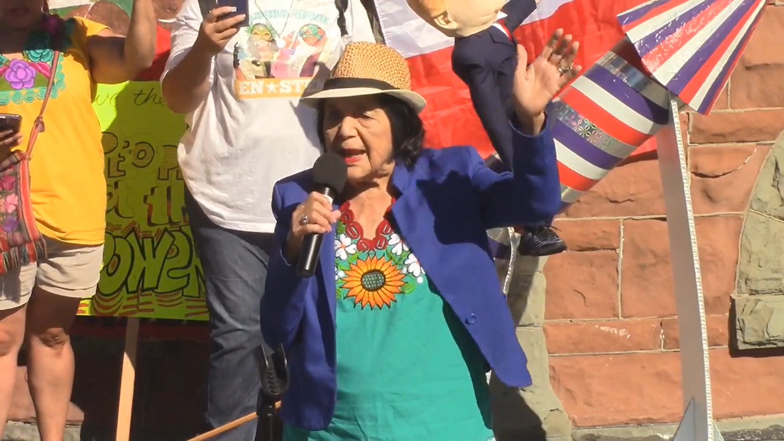 dolores_huerta_horizontal.png