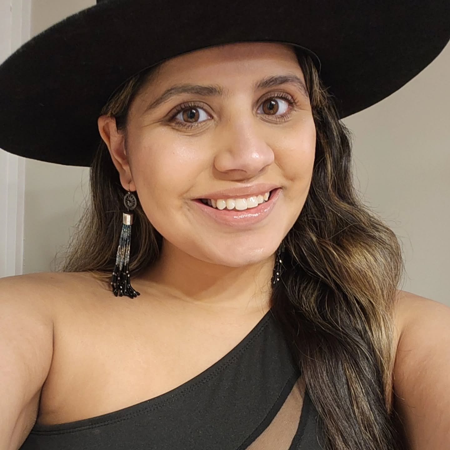 2025 was a year for the books ✨️
- I settled in Nashville 🤠
- celebrated my 29th year
- met z. 🧡
- felt lucky &spades;️
- went to CMA FEST 🥳
- trips to NYC / MIAMI / MEMPHIS / LOS ANGELES 🥰
- was Meg with Hercules for Halloween 👻
- cruised in Me