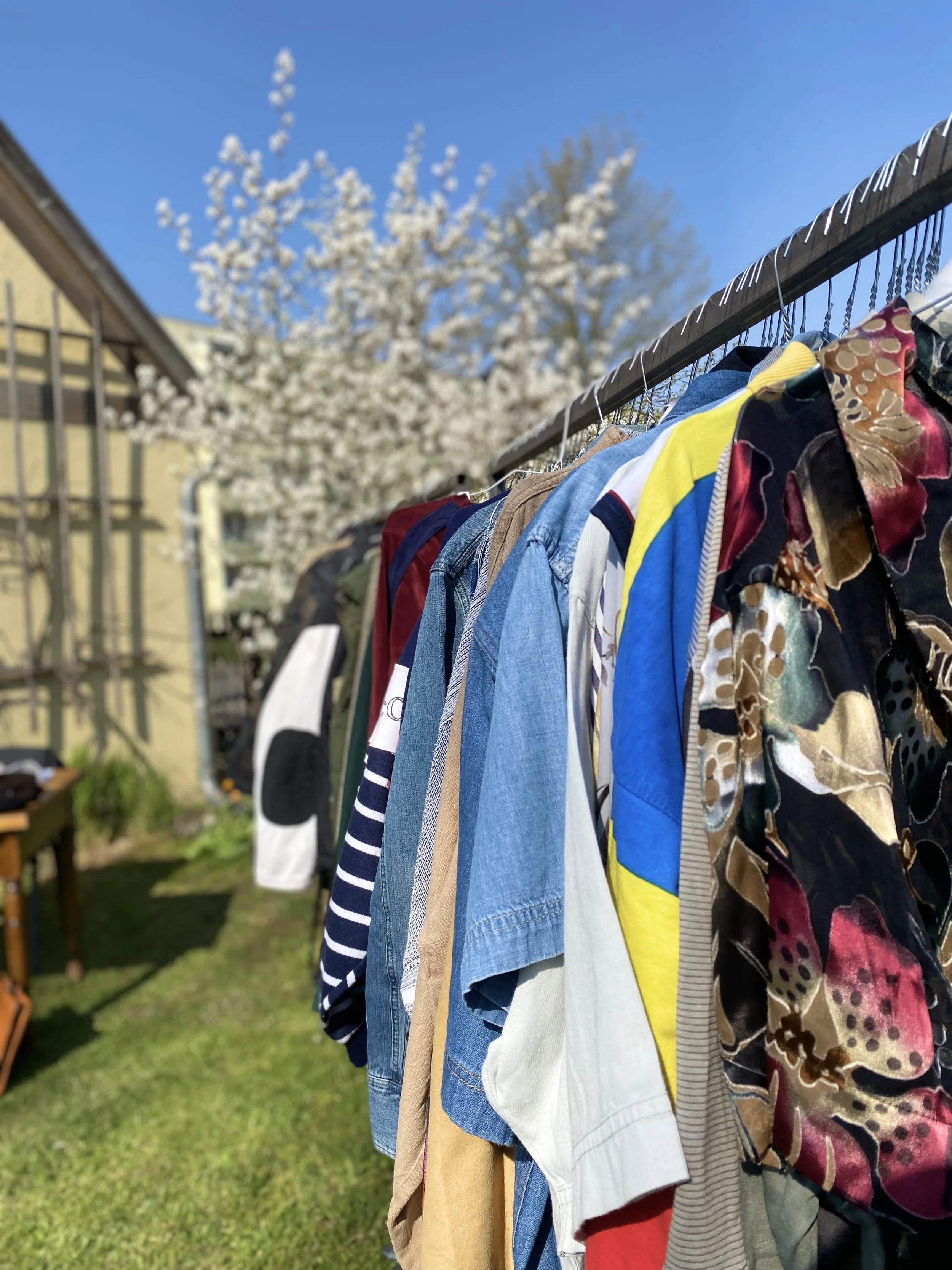 Vintage Verkaufsstelle im Hüfnerhaus organisiert von Sara Second Hand