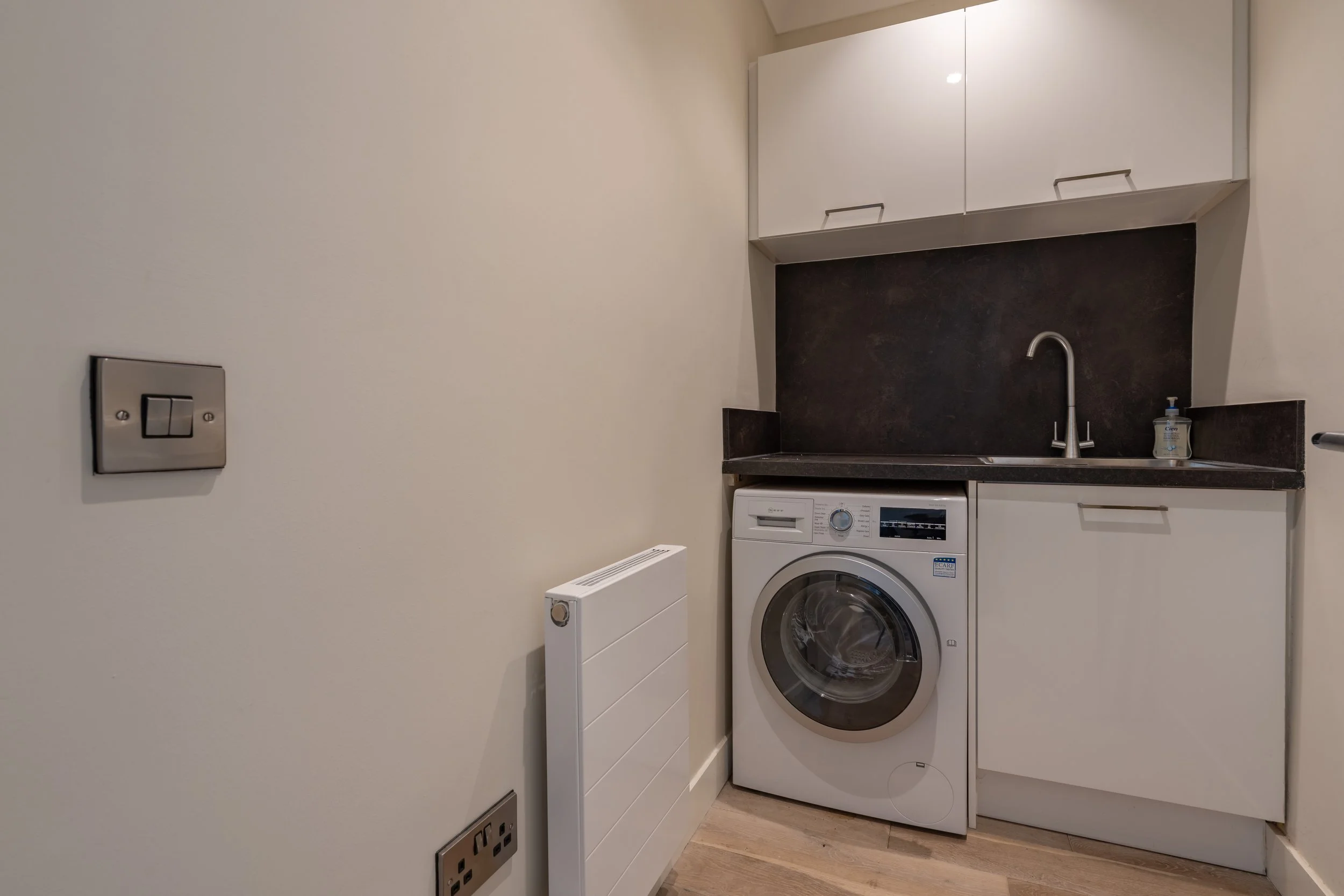 35A Manor Place-2.jpg