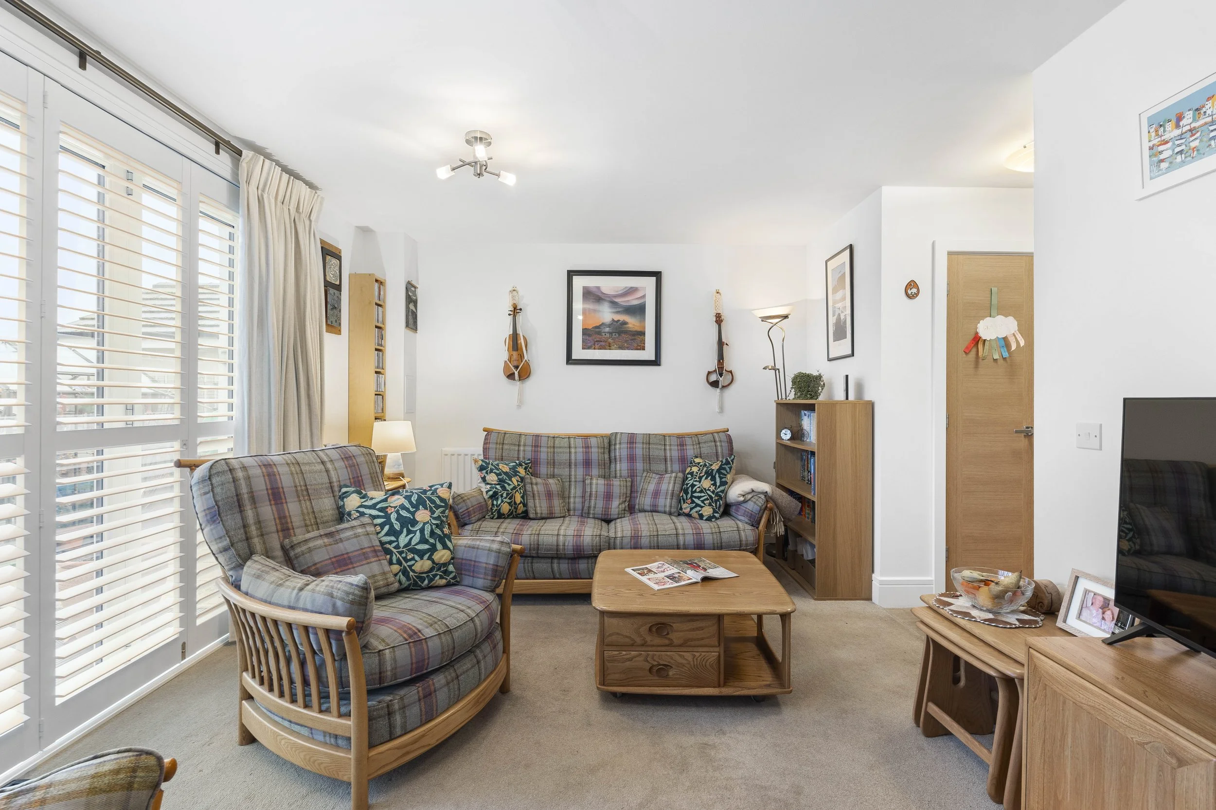 39 Phillips Avenue-1.jpg