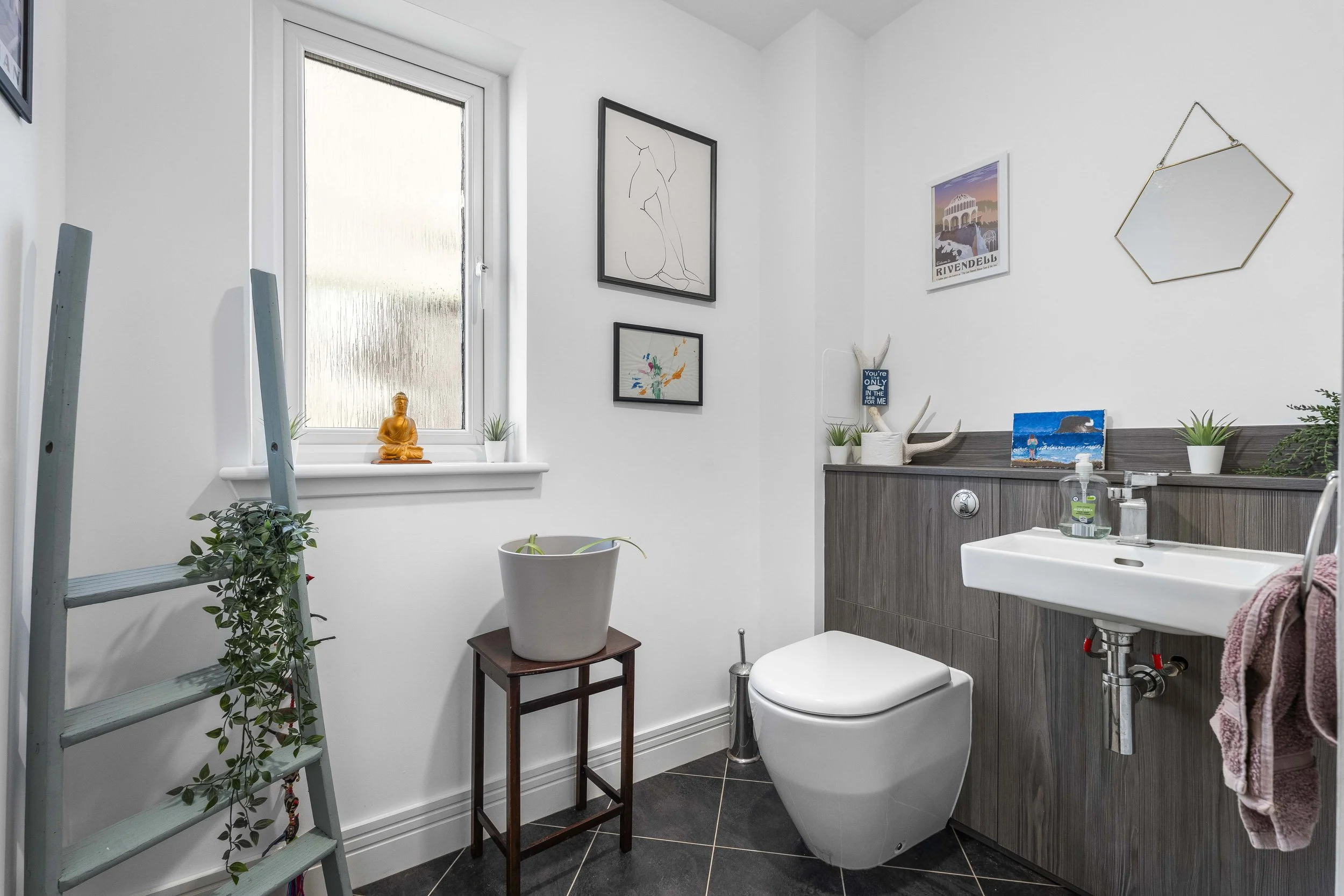 10 Farquharson Image-1.jpg