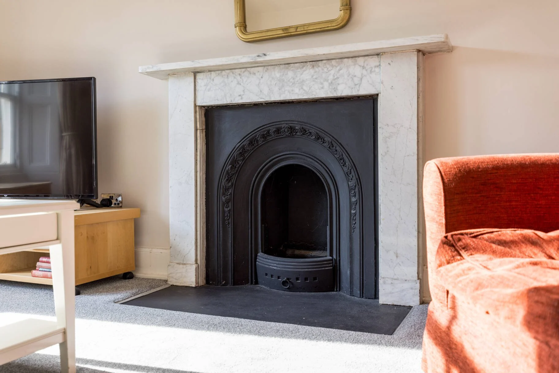 71593_DouglasCres019.jpg