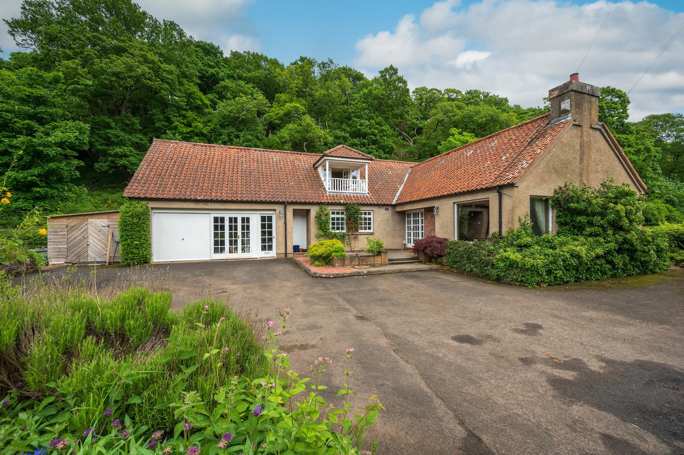 Frizzel Wood House-003.jpg