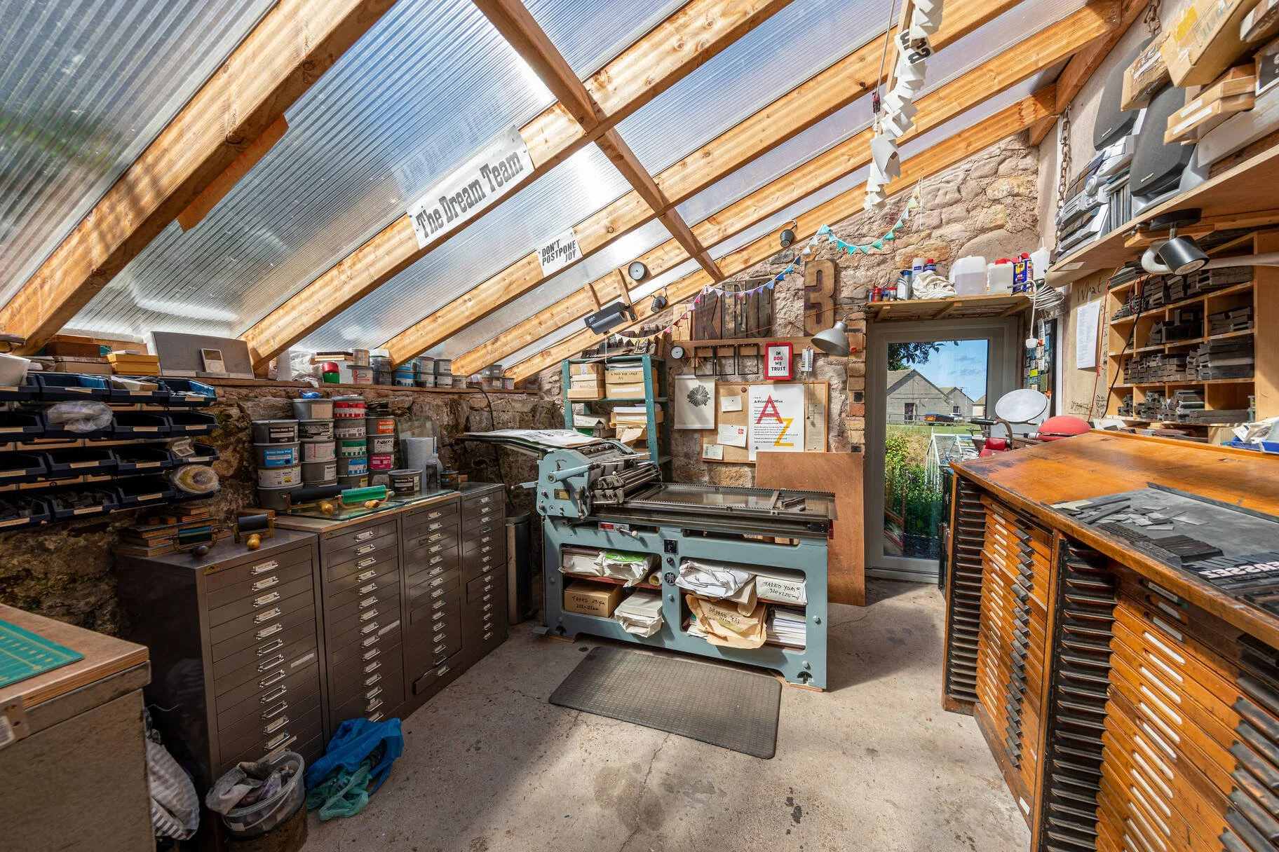 75340_Interior-2_dmX.jpg