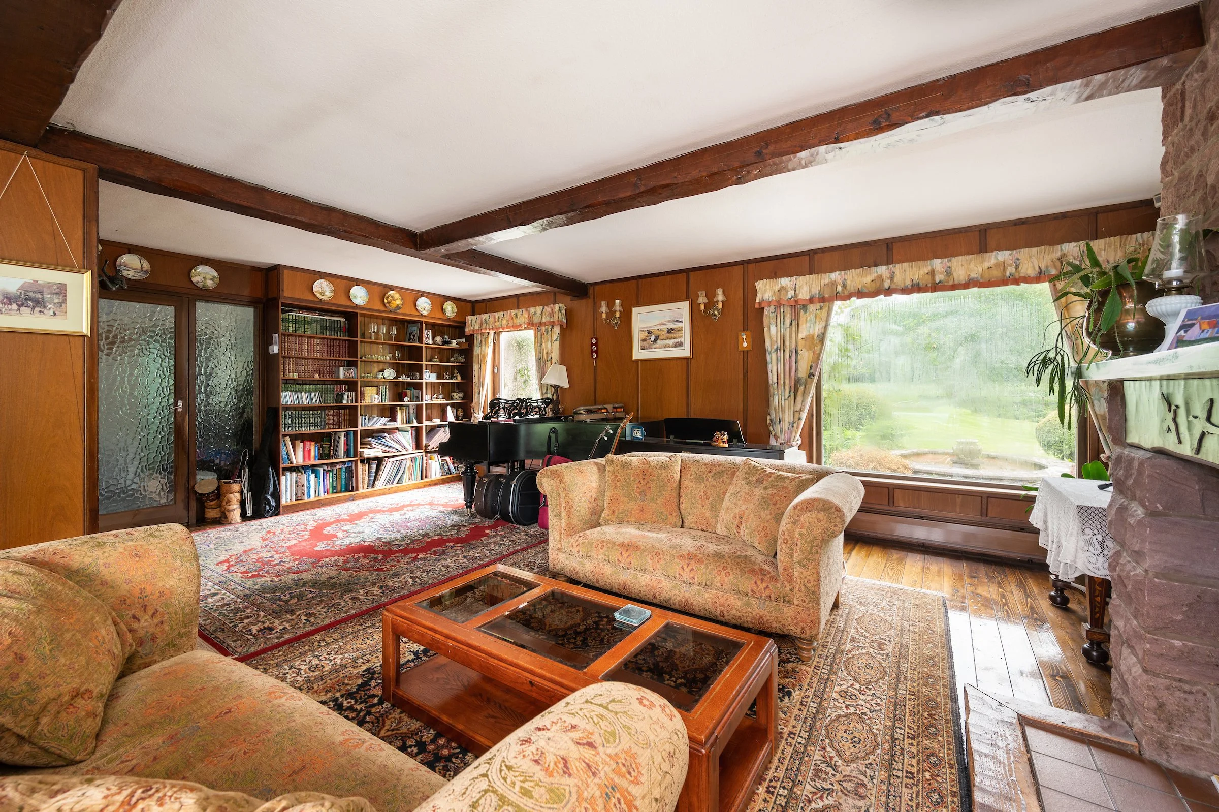 Frizzel Wood House-022.jpg