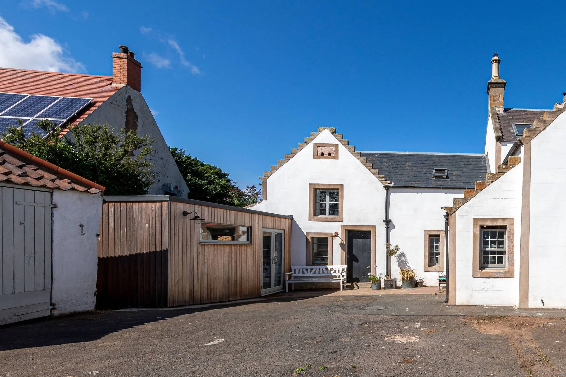 75340_Front-Externals-2-2.jpg