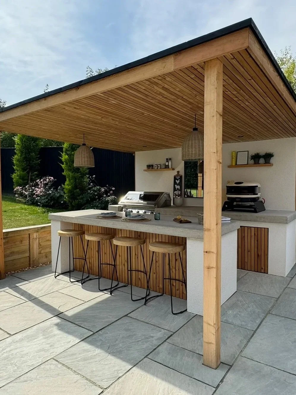 Outdoor Kitchen build and install by a garden design and landscaping serving surrey, hampshire, berkshire, camberley, ascot, london and surrounding areas. 