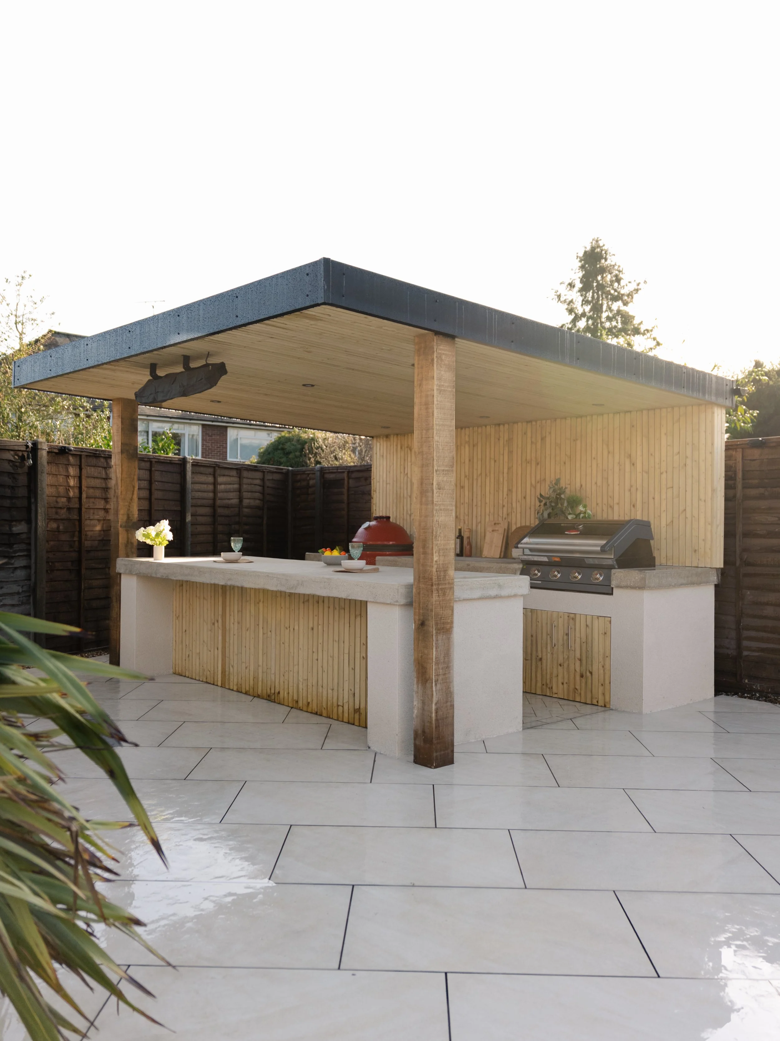 Outdoor Kitchen build and install by a garden design and landscaping serving surrey, hampshire, berkshire, camberley, ascot, london and surrounding areas. 