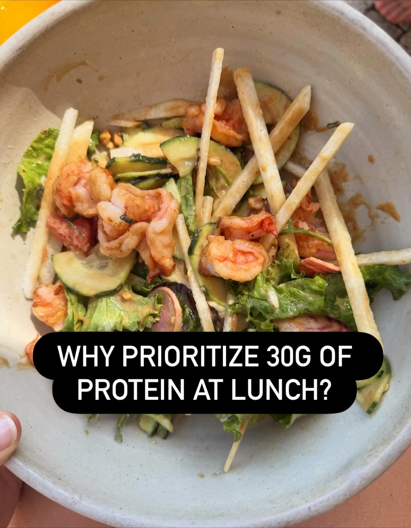 I&rsquo;m still finding too many people are trying to scrape by on very slight lunches when fat loss is a goal, only to face cravings mid afternoon and evening, experience crashing energy, and feeling ravenous at dinner time and beyond.

Here&rsquo;s