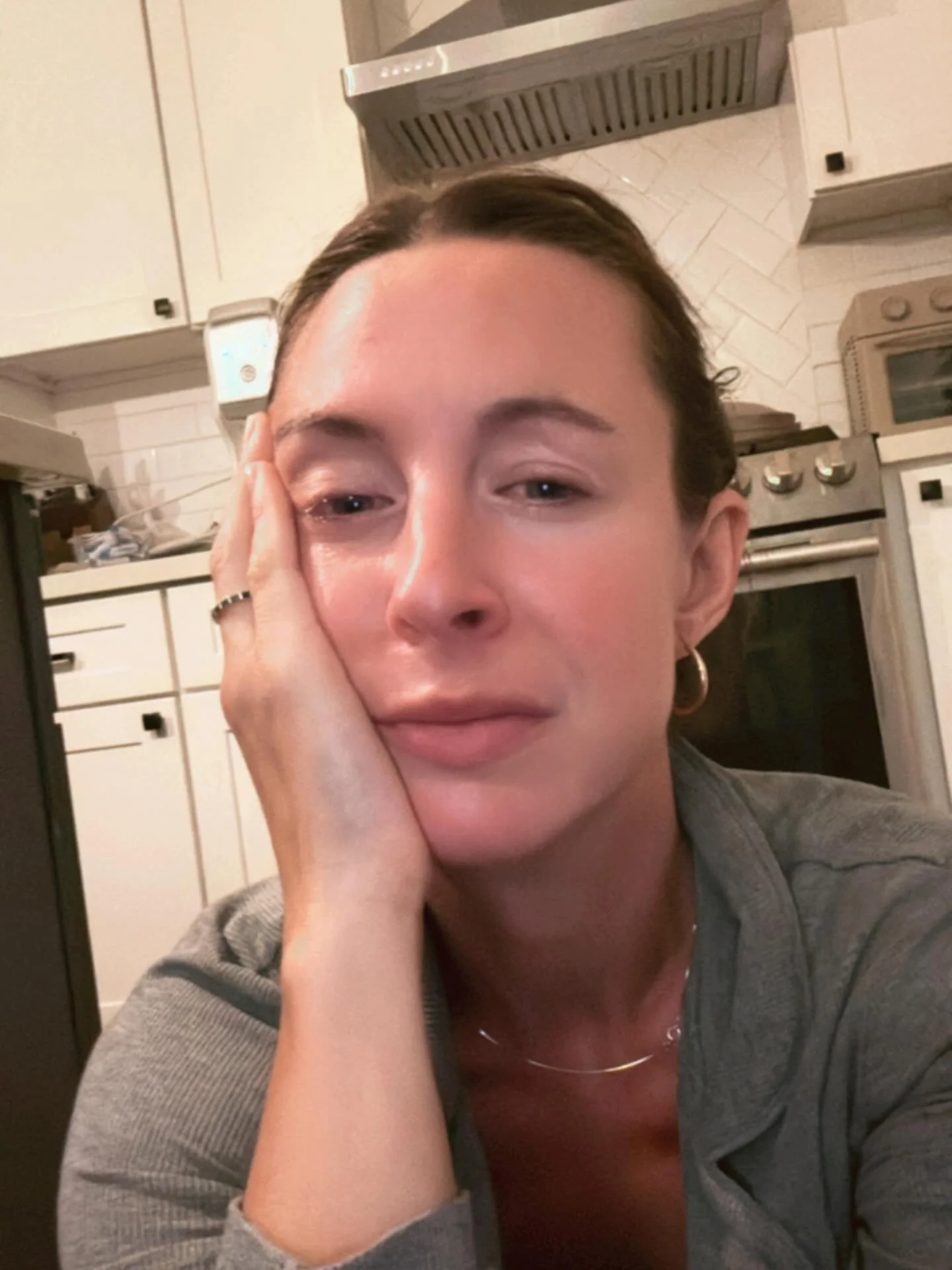 I feel like sharing this photo today.
This was election night 2024. 

We were living in LA.
I took a picture to capture my deepest raw emotions, in case one day I may want to talk about it. To you, to my kids&hellip;

While I don&rsquo;t feel like wr