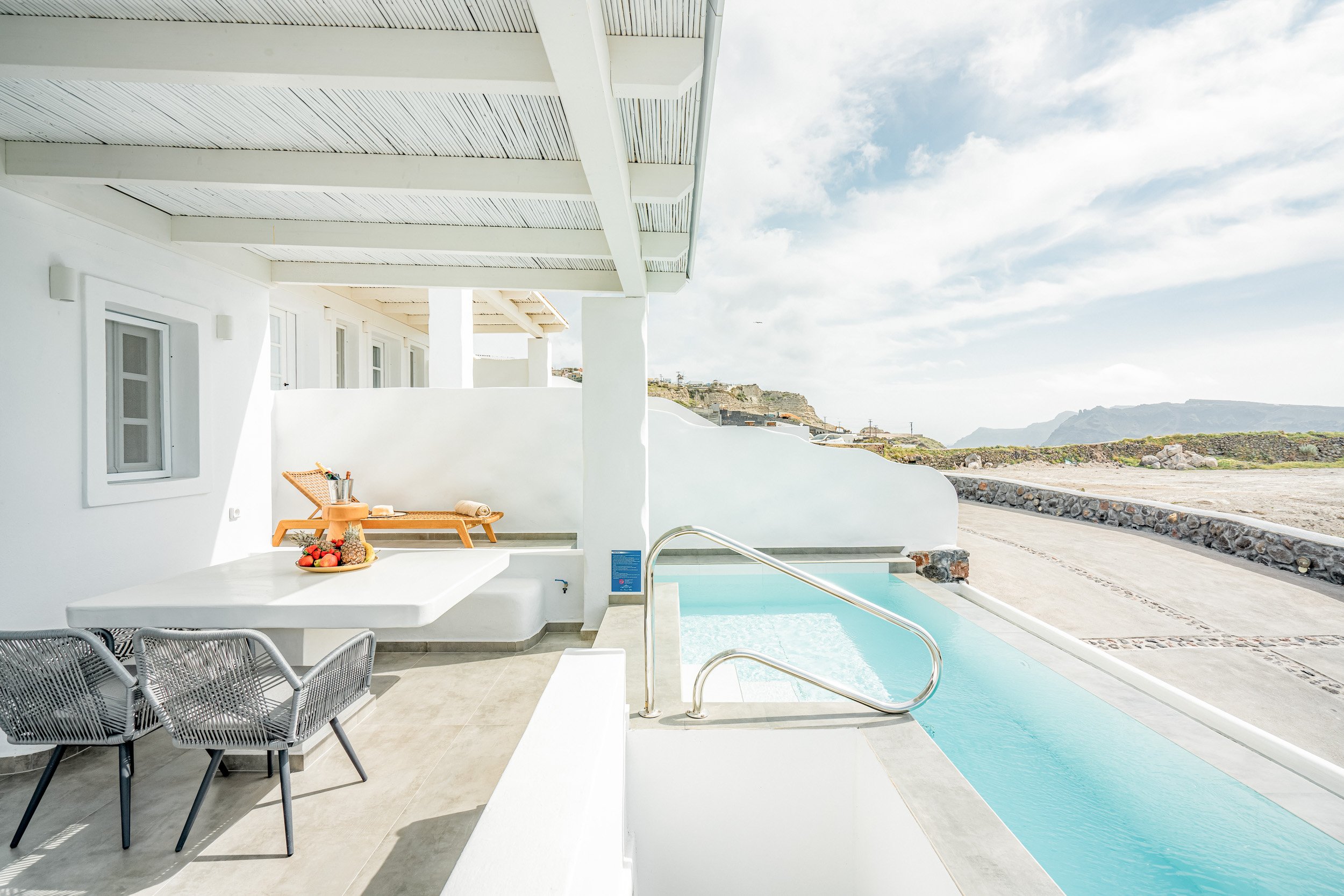 Oia-Sunset-Villas-real-estate-photography-40.jpg