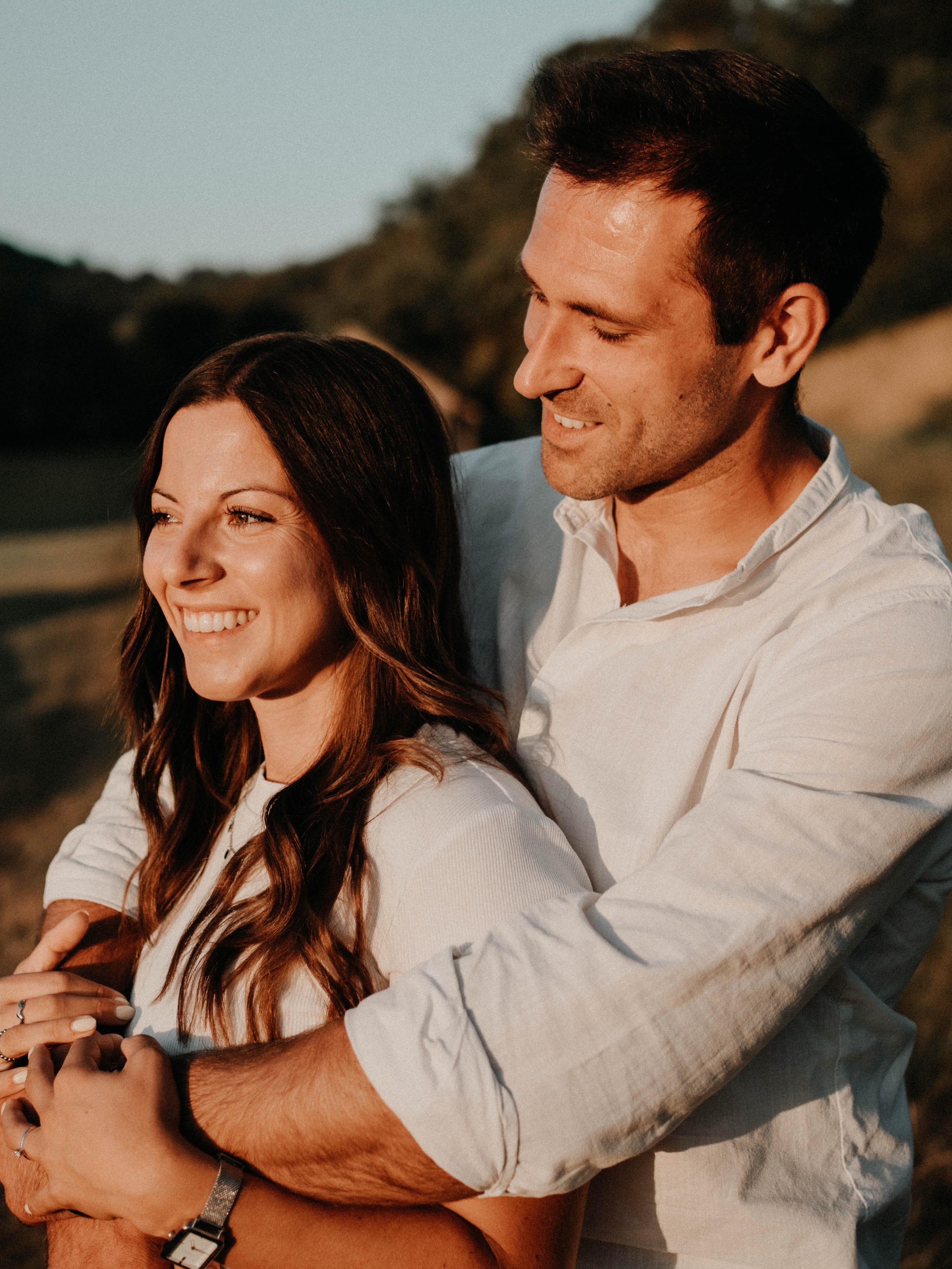 Fotografie &ndash; die Kunst, mit Licht Erinnerungen zu zeichnen. 🌅✨

Ich freue mich auf die Hochzeit dieses wundervollen Paares.

#goldenhour #paarshooting #hochzeit2027 
#fotografie #heilbronn