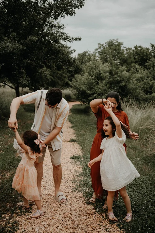 Familienspaziergang fotografiert