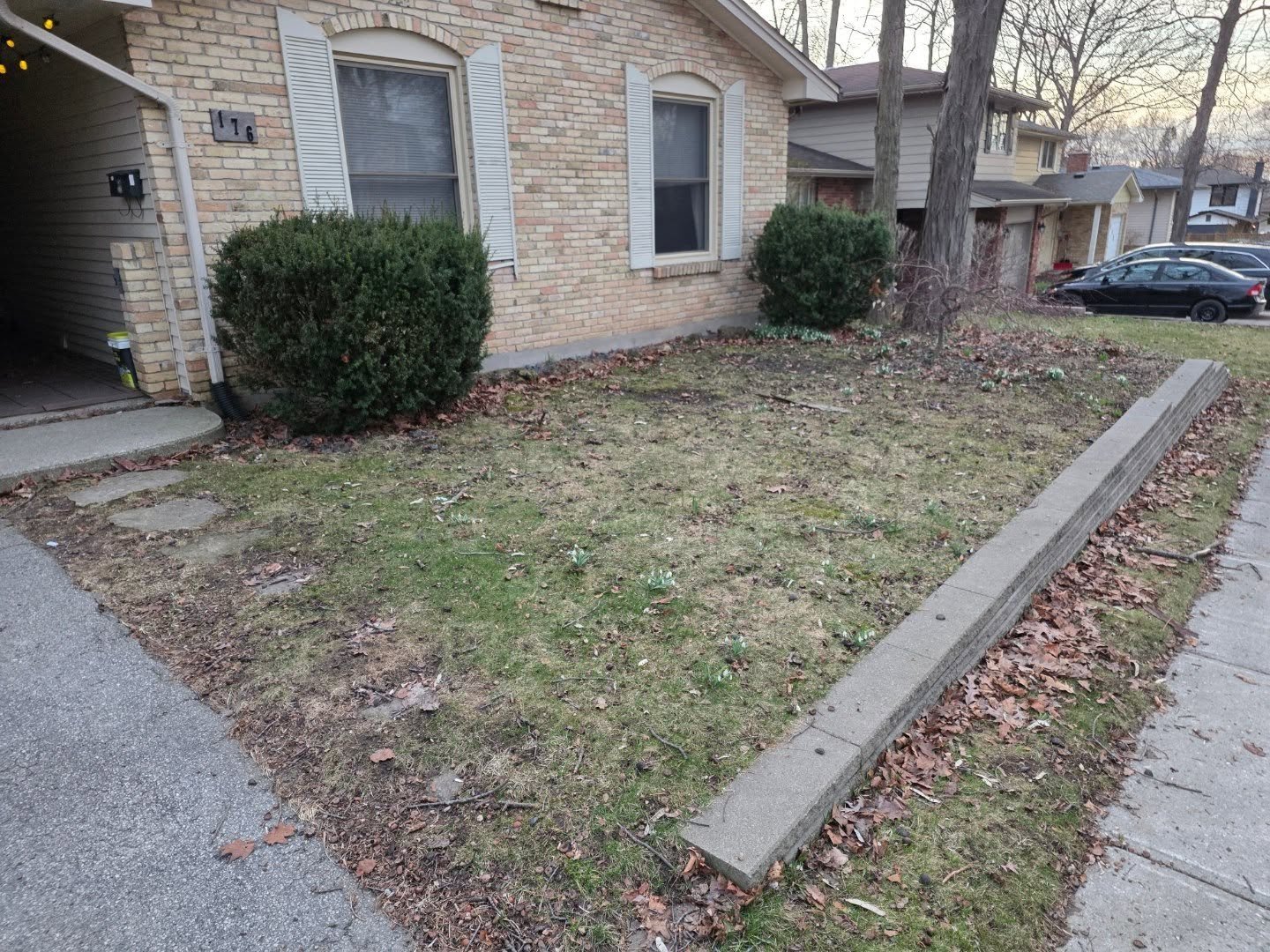 Some before and after photos of our most recent garden install, garden/ yard cleanup and mulch install. Very greatful for projects that aren't delayed by rain. #mulchinstallation #ledgerock #gardeninstallation #gardencleanup #yardcleanup.