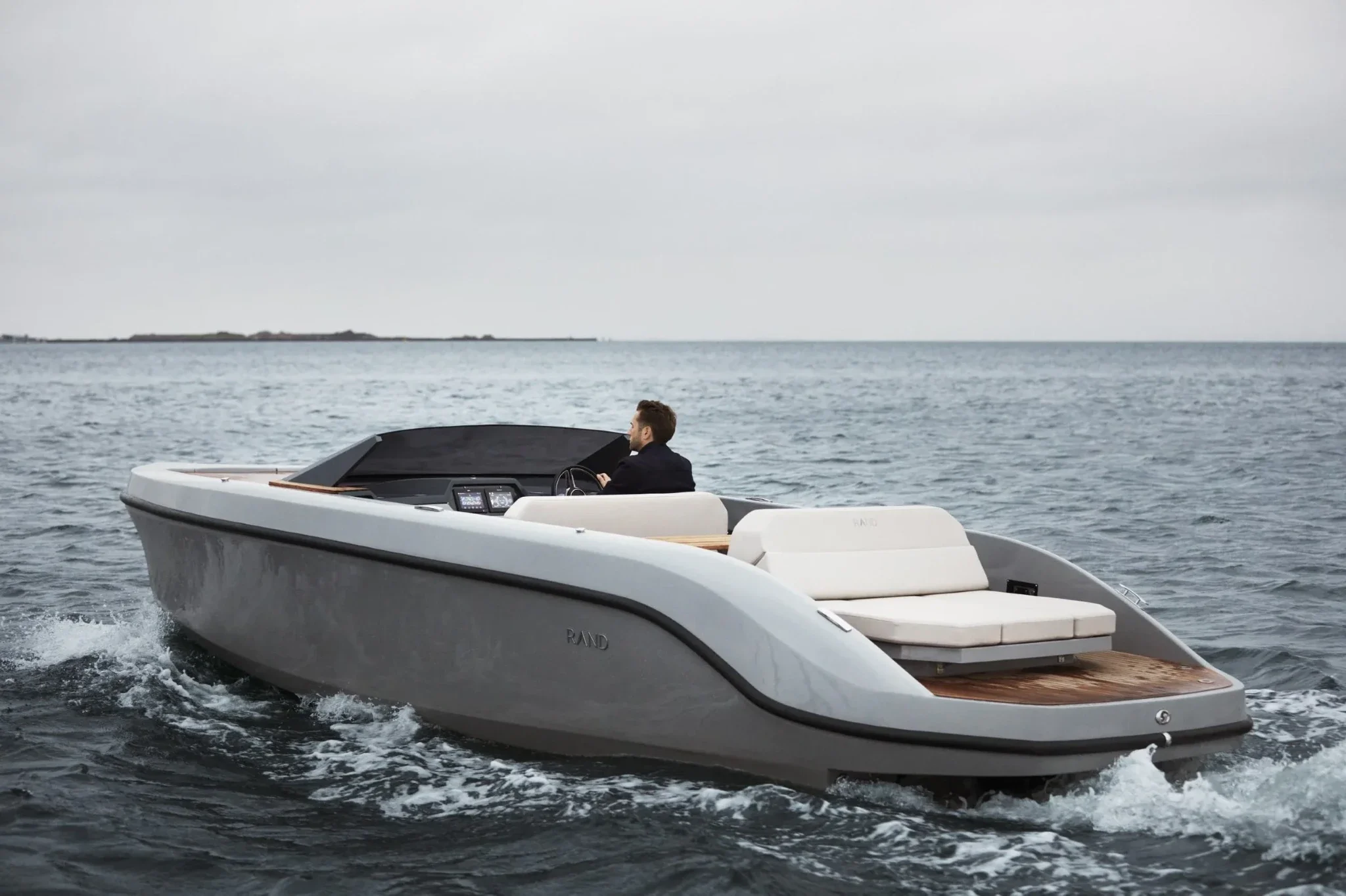 How to Prepare Your Boat for Rough Weather
