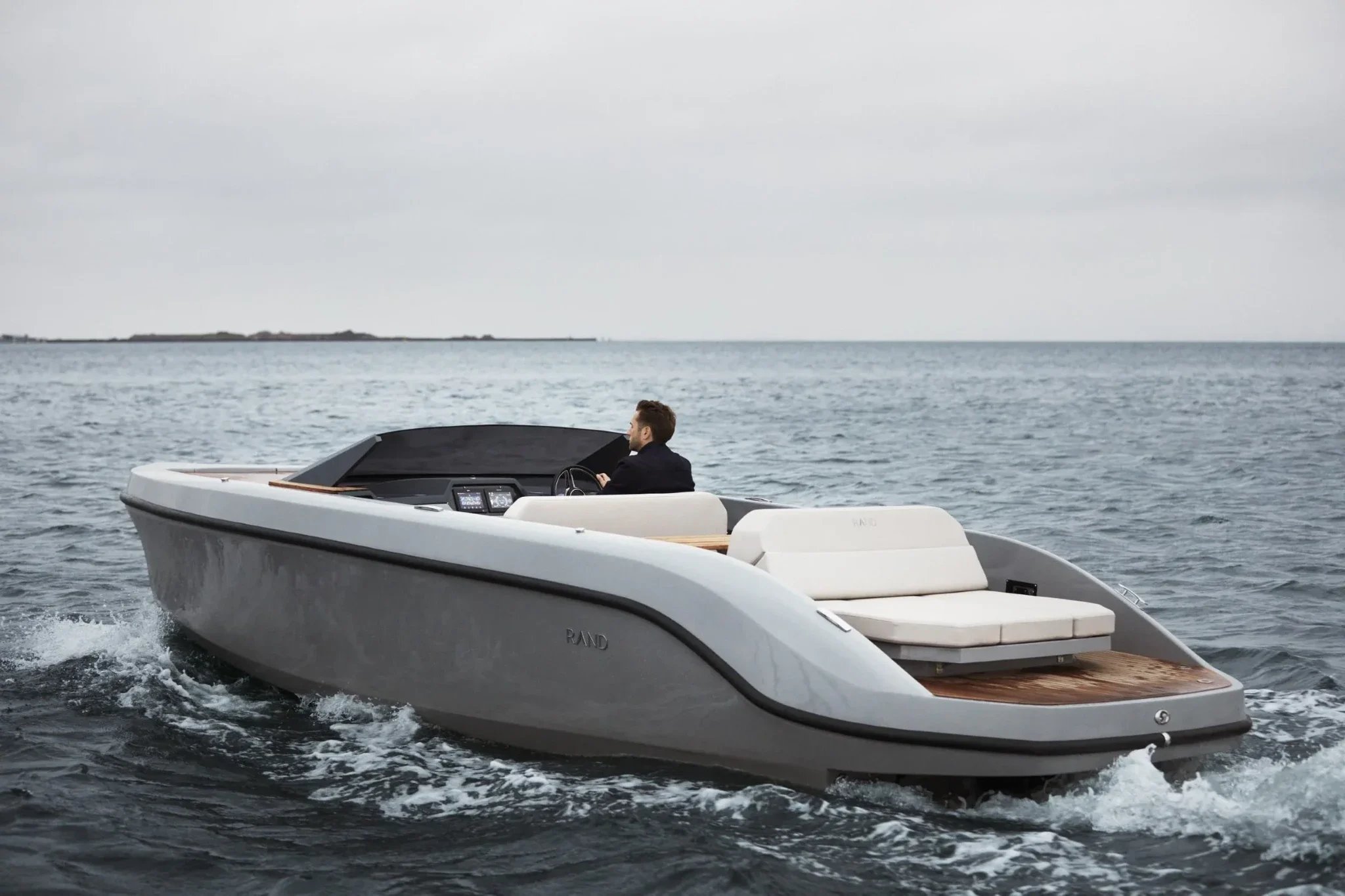 How to Prepare Your Boat for Rough Weather