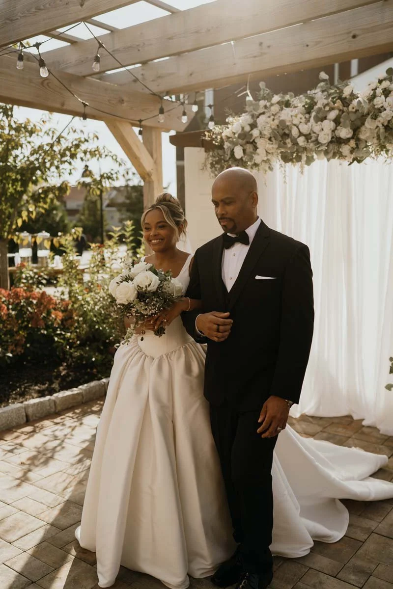 upscale barn wedding trend (6).jpg