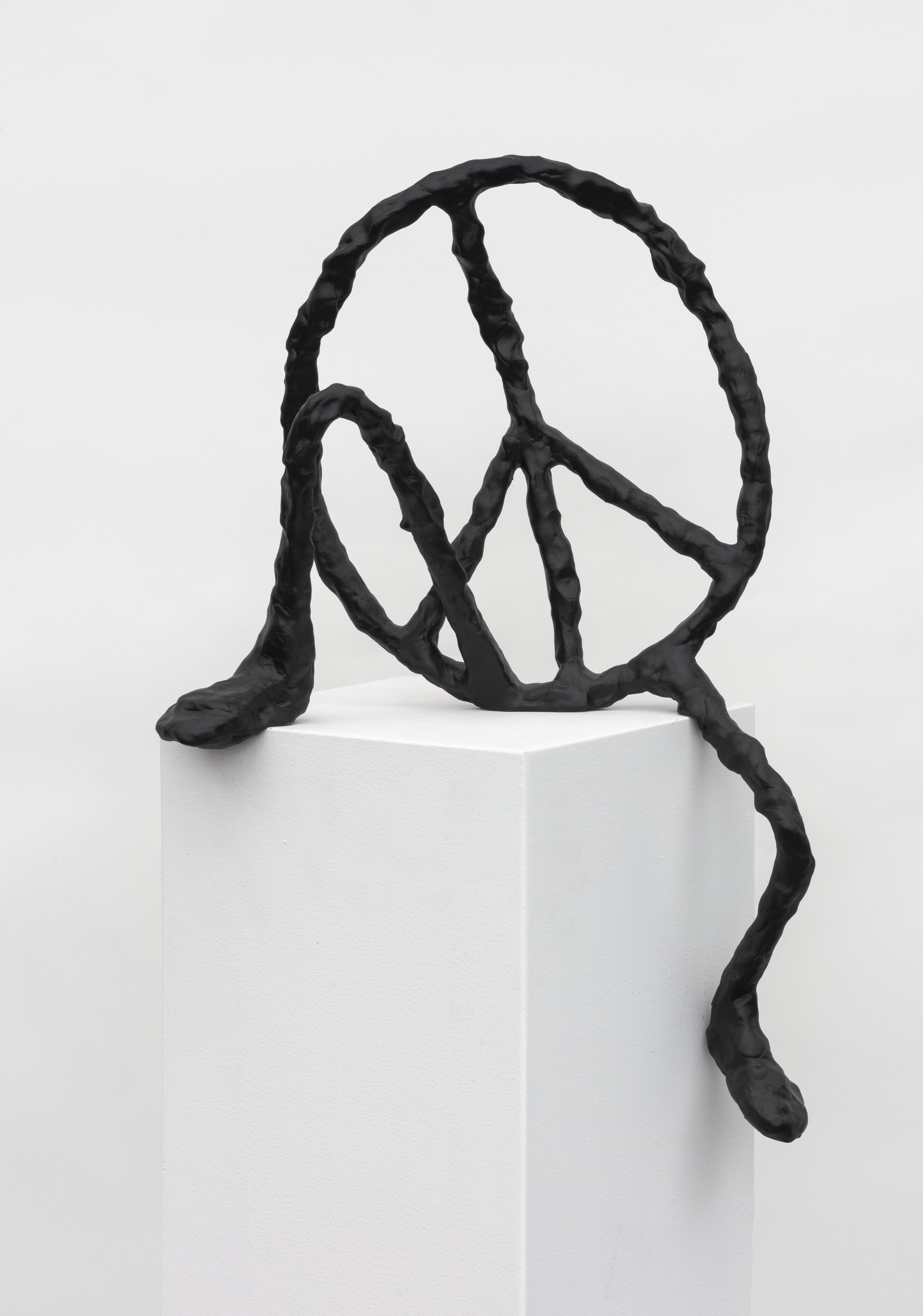  Peace (Resigned) , 2022
Epoxy resin, aluminum
58 x 34 x 18 cm | 23 x 13 1/2 x 7 in