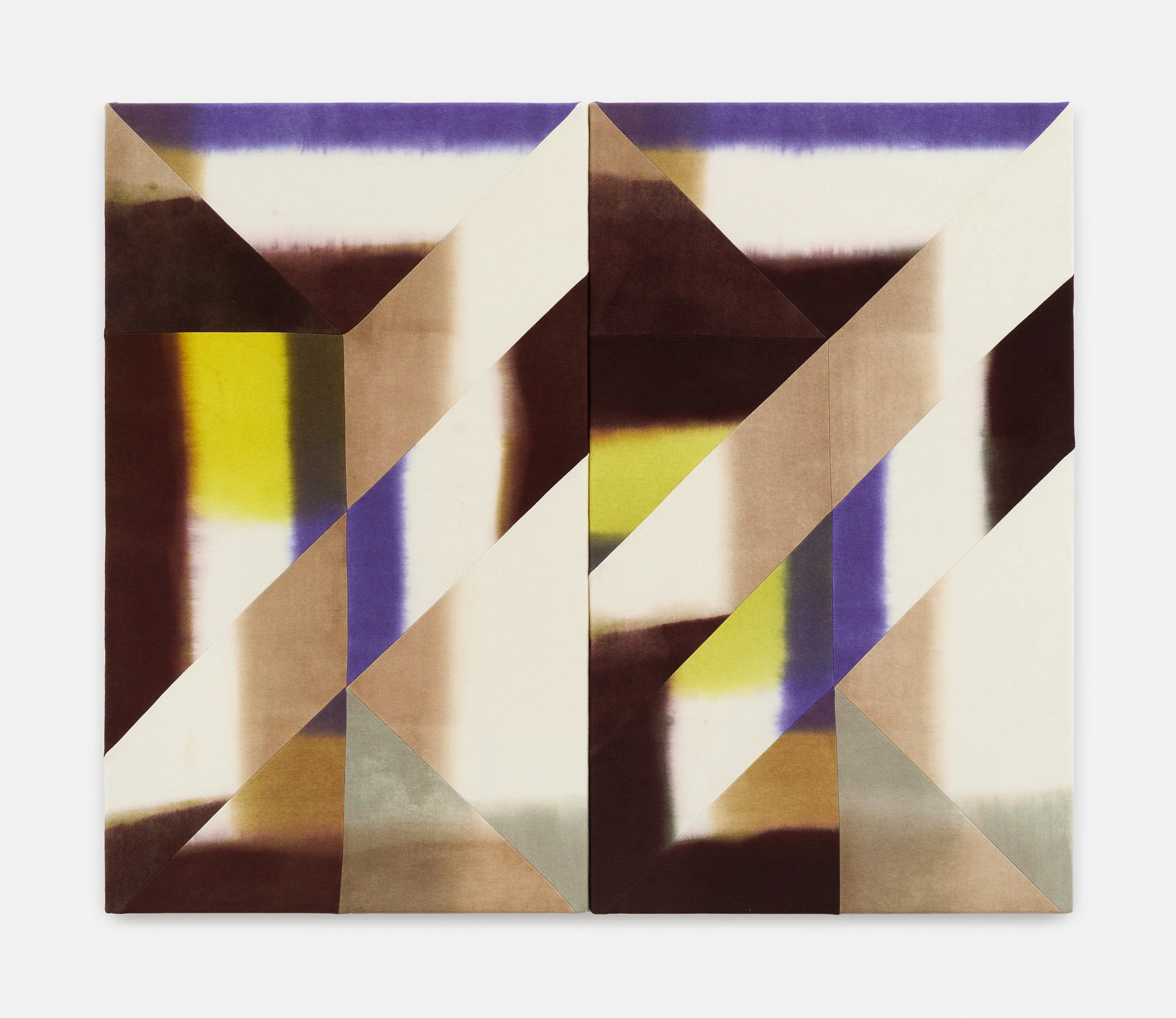  breaks or loosens the yolk, greening, slant—fed , 2022
Dyed wool and thread
122 x 144 cm | 48 x 56 3/4 in