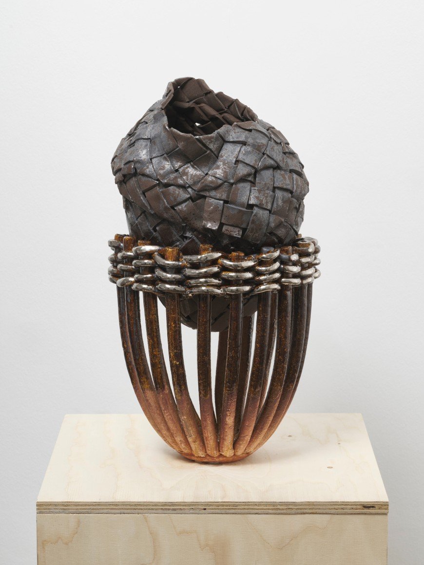  Torch , 2023
Glazed stoneware
56 x 33 x 31 cm | 22 x 13 x 12 in