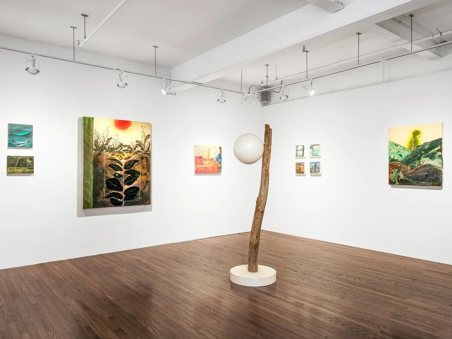  Melissa Brown, Angelina Gualdoni, Adam Helms, Hipkiss, Heidi Howard, Kaylie Kaitschuck, Anina Major, Zoe McGuire, Hélène Padoux, Dan Schein, James Everett Stanley, Elizabeth Tibbetts, Lumin Wakoa, Autumn Wallace, Erin Woodbrey |  Lichtung  
April 1 