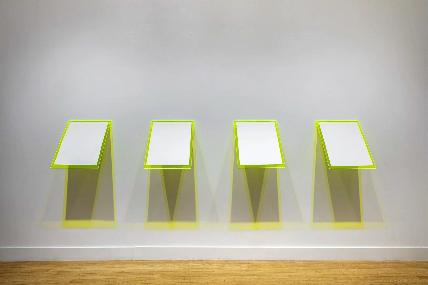 Topographie I, II, III, IV
- relief sur papier Hahnemühle et acrylique fluorescent.