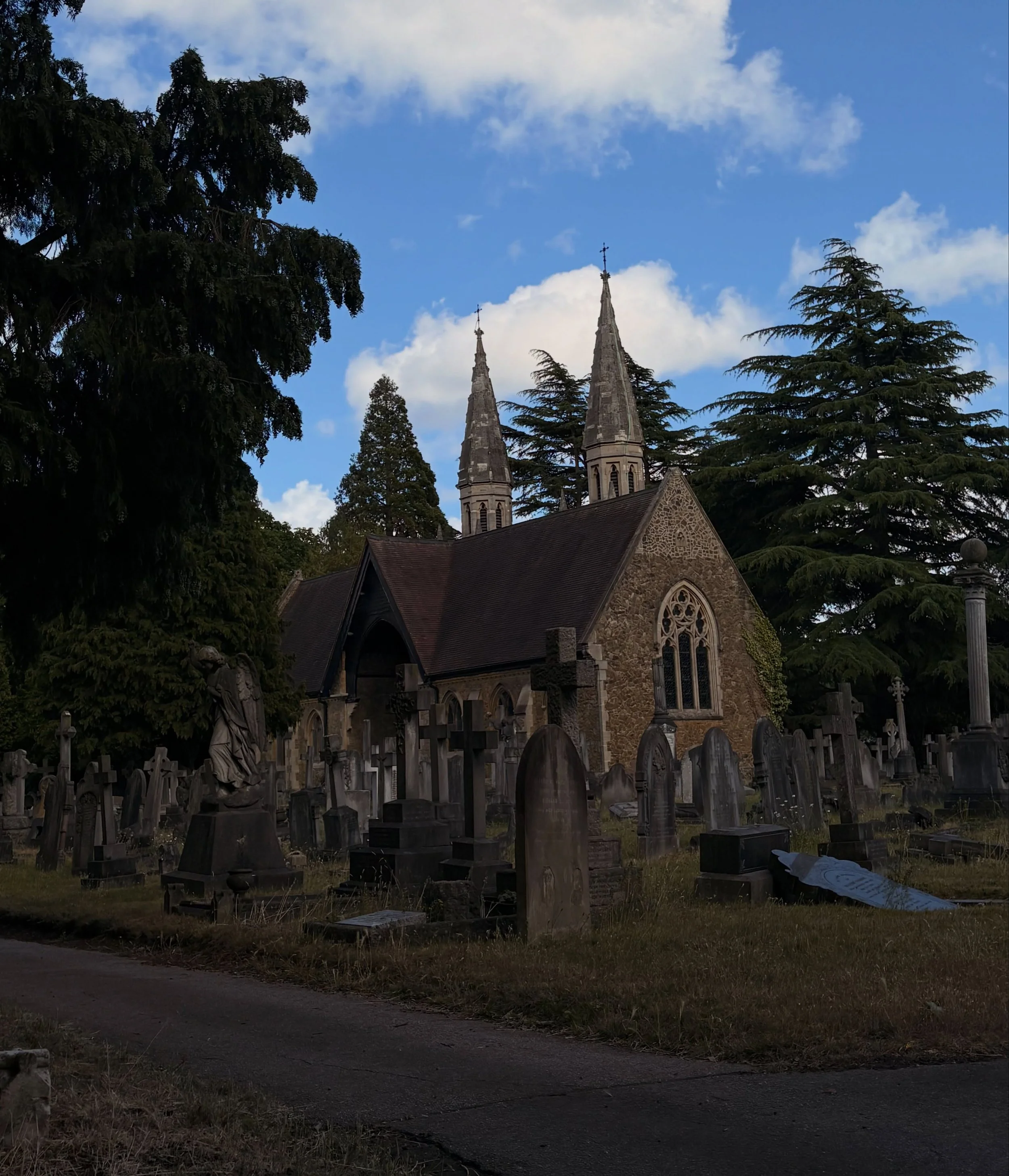 Nowhere more peaceful 😌🪦 #londoncemeteries #deathhistorian #historian #cemetery