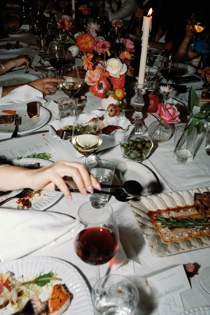 dinnertable.jpg