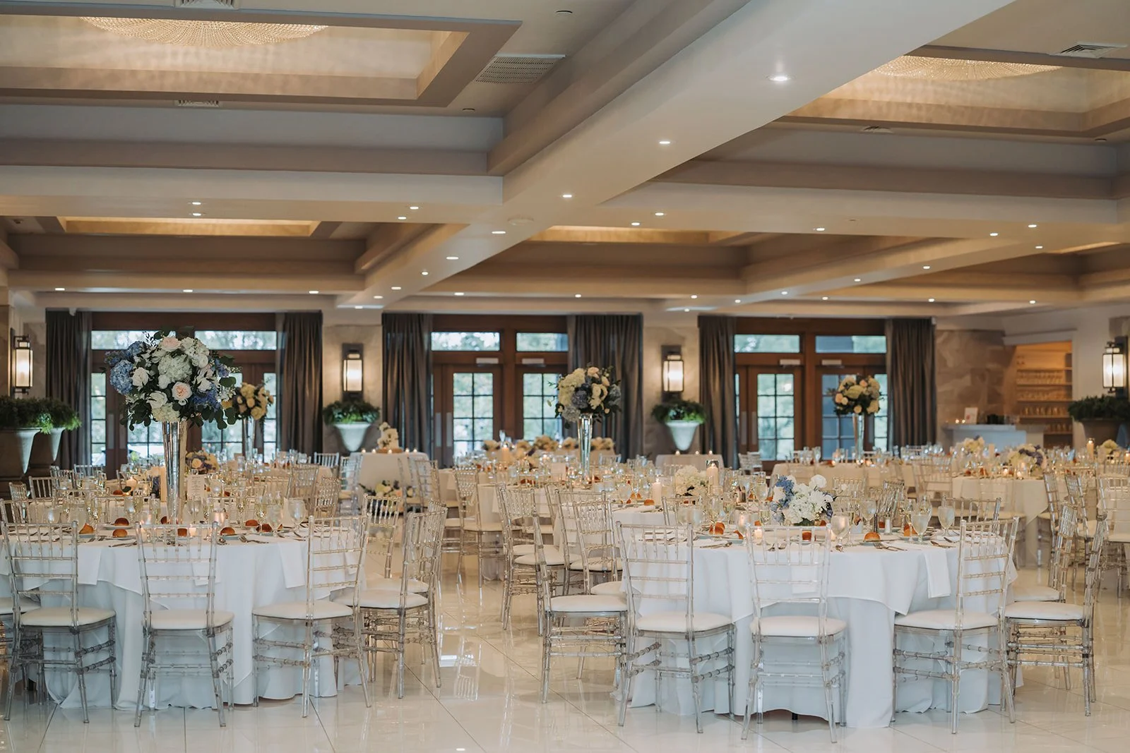 indoor wedding ideas (2).jpg