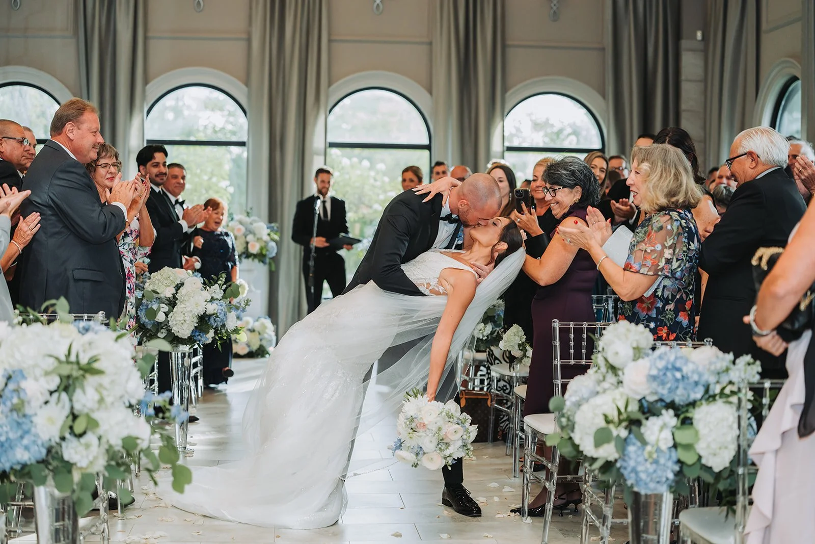 indoor wedding ideas (3).jpg