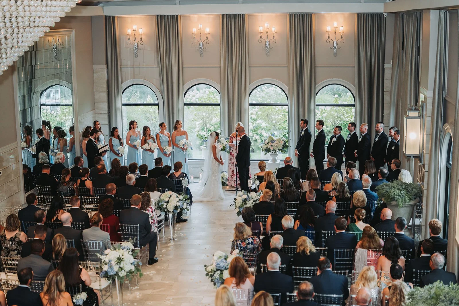 indoor wedding ideas (6).jpg