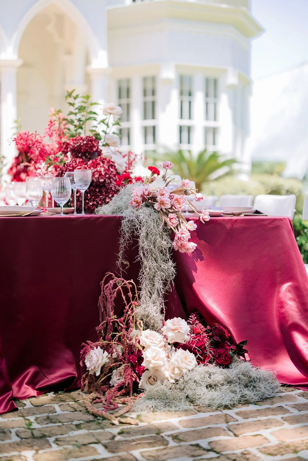 Choosing Wedding Flowers That Fit Your Venue: A Moody Lowcountry Estate Wedding